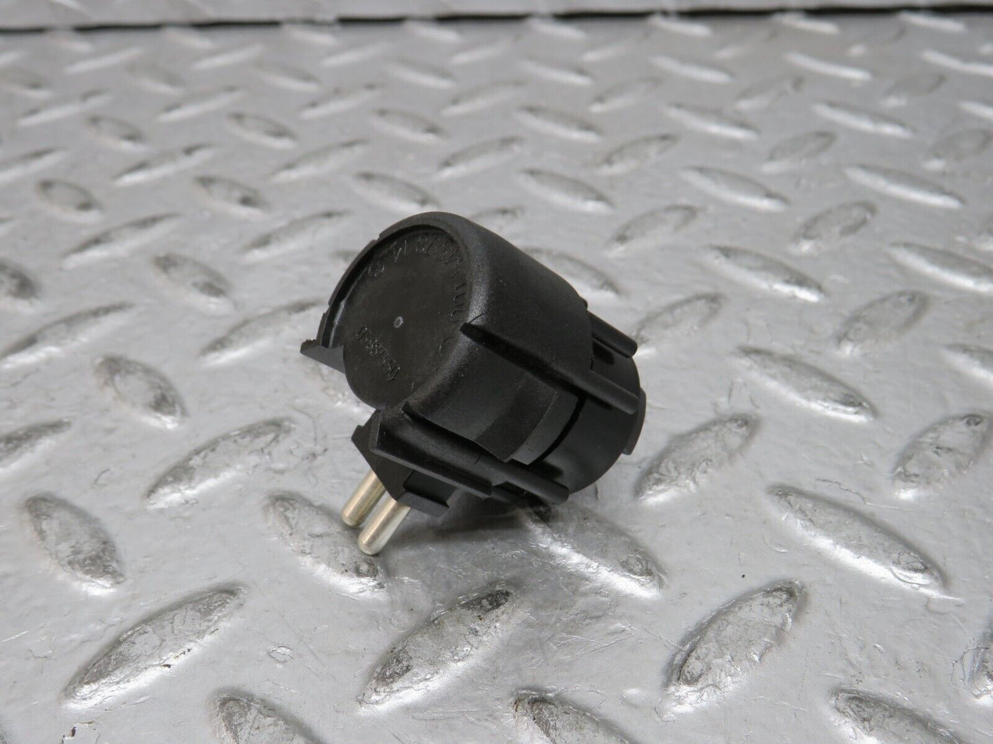 28828 Mercedes-Benz W123 230E Kick Down Switch 0015457814
