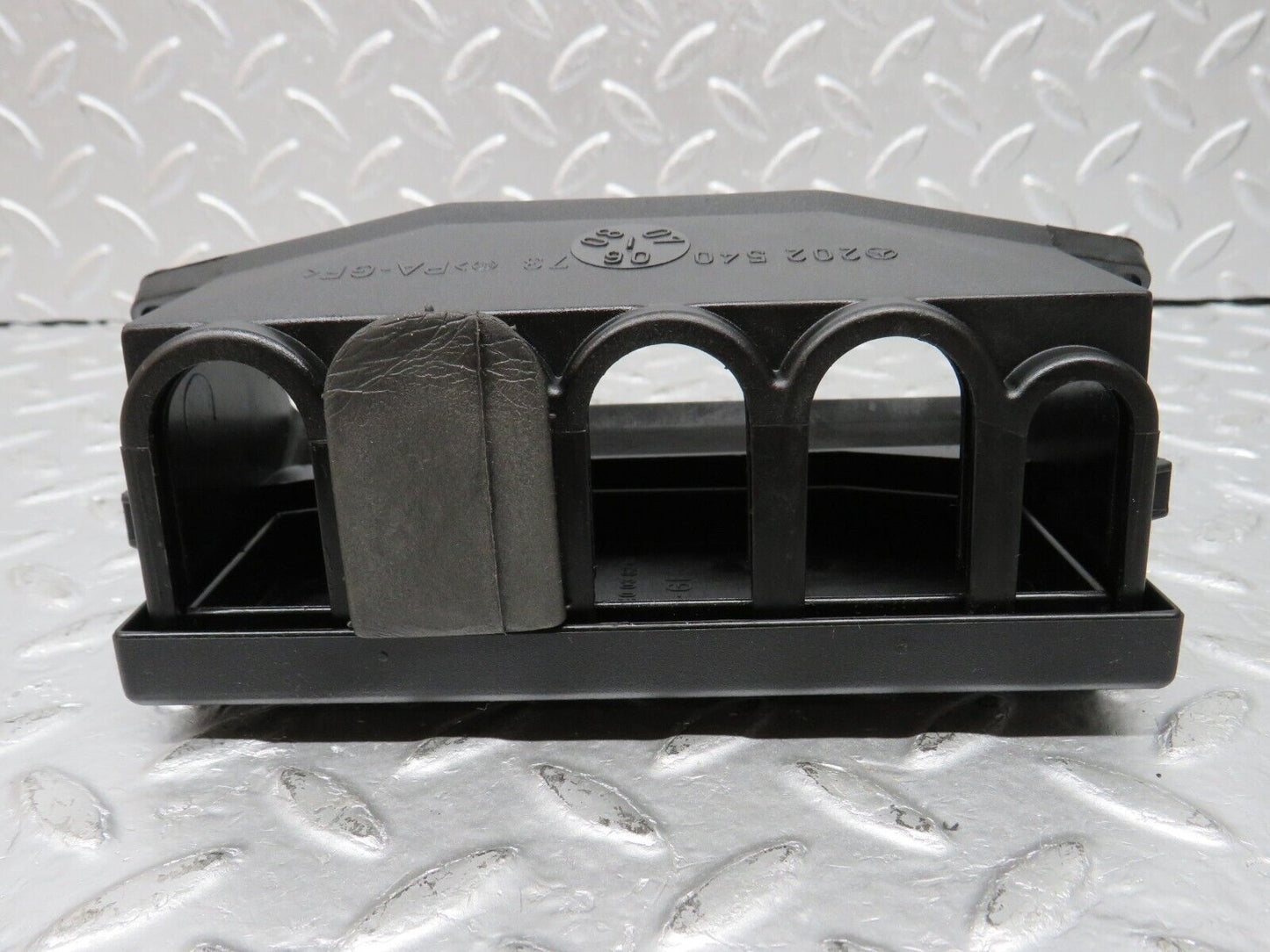 33410 Mercedes-Benz W202 C180 Grommet Rail Bracket 2025400673