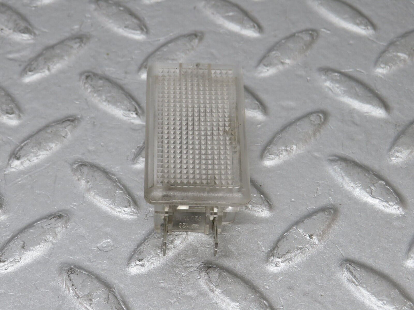 36051 Mercedes-Benz W126 420SE Glove Box Light 1268201301