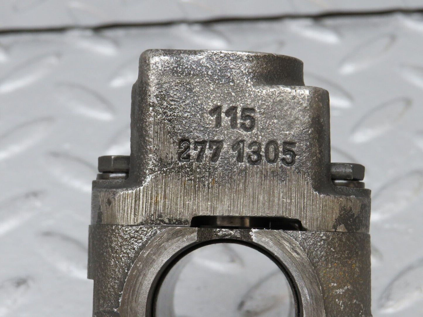 36431 Mercedes-Benz R107 450SL Automatic Gearbox Governor 1092700074 1152771305