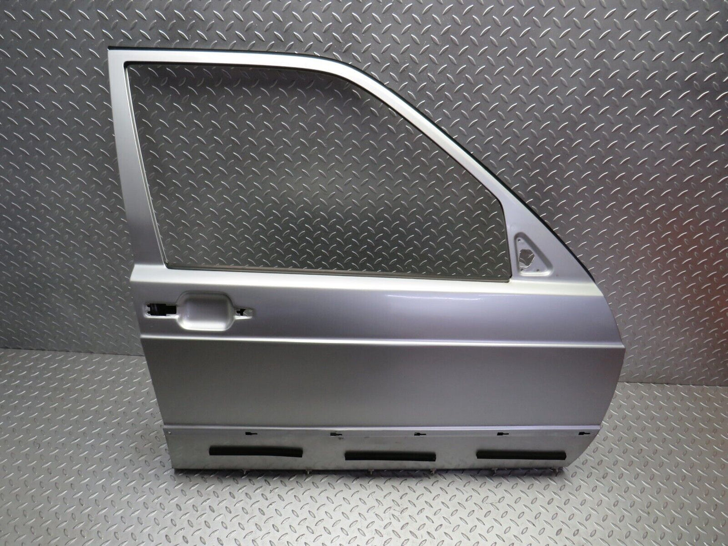 31824 Mercedes-Benz W201 190LE 1.8L Front Right Door