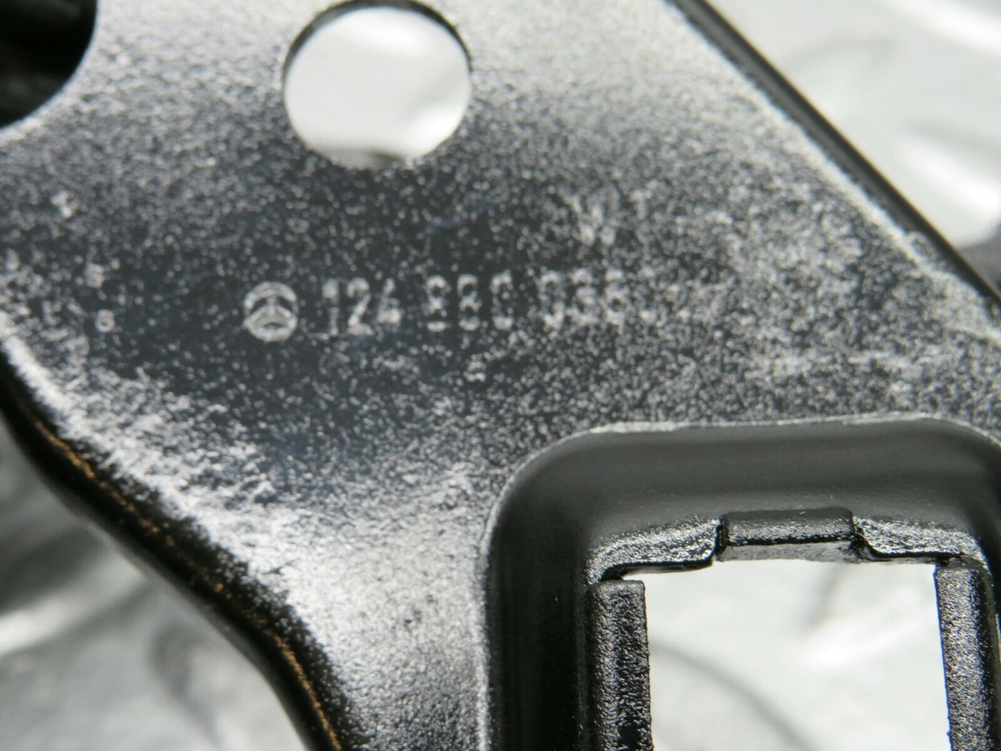22614 Mercedes-Benz C124 E220 Coupe Bonnet Release Latch 1248800360