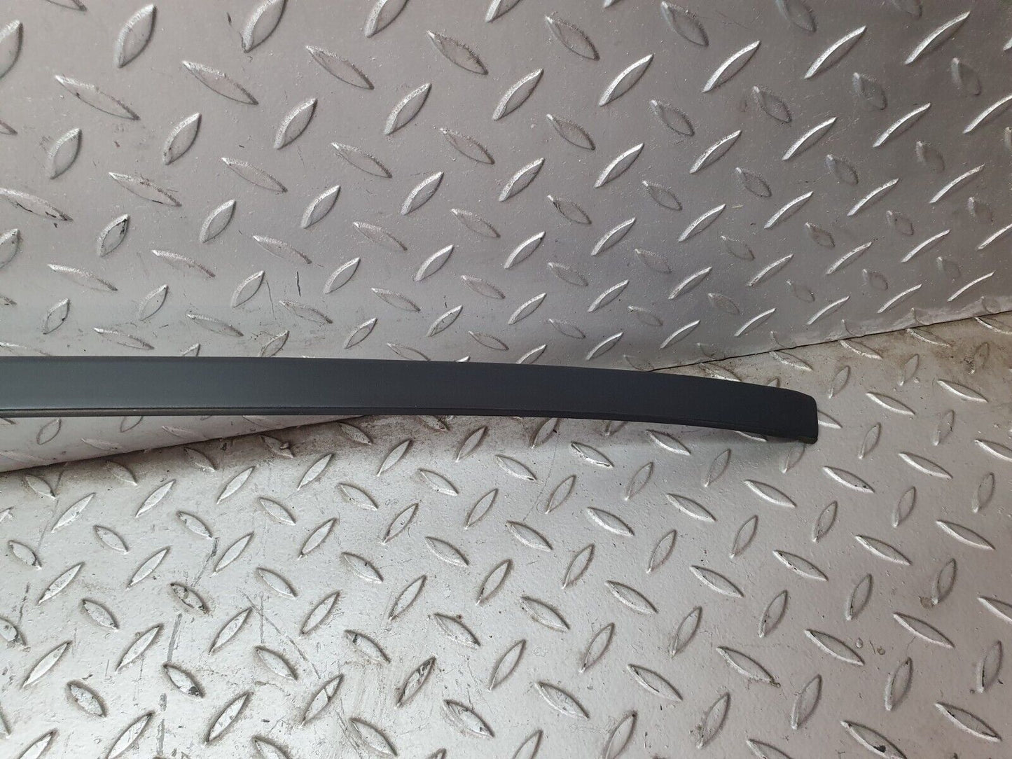 41713 Mercedes-Benz W124 200E Roof Chrome Trim Left Side 1246900397