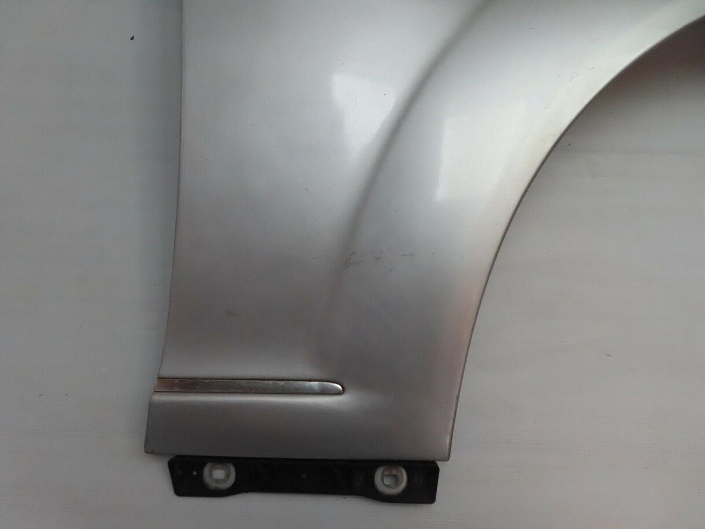 11262 Mercedes-Benz W221 S320 Front Right Wing Fender