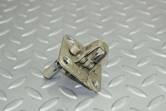 2976 Mercedes-Benz C123 280CE Coupe Bonnet Lock Catch