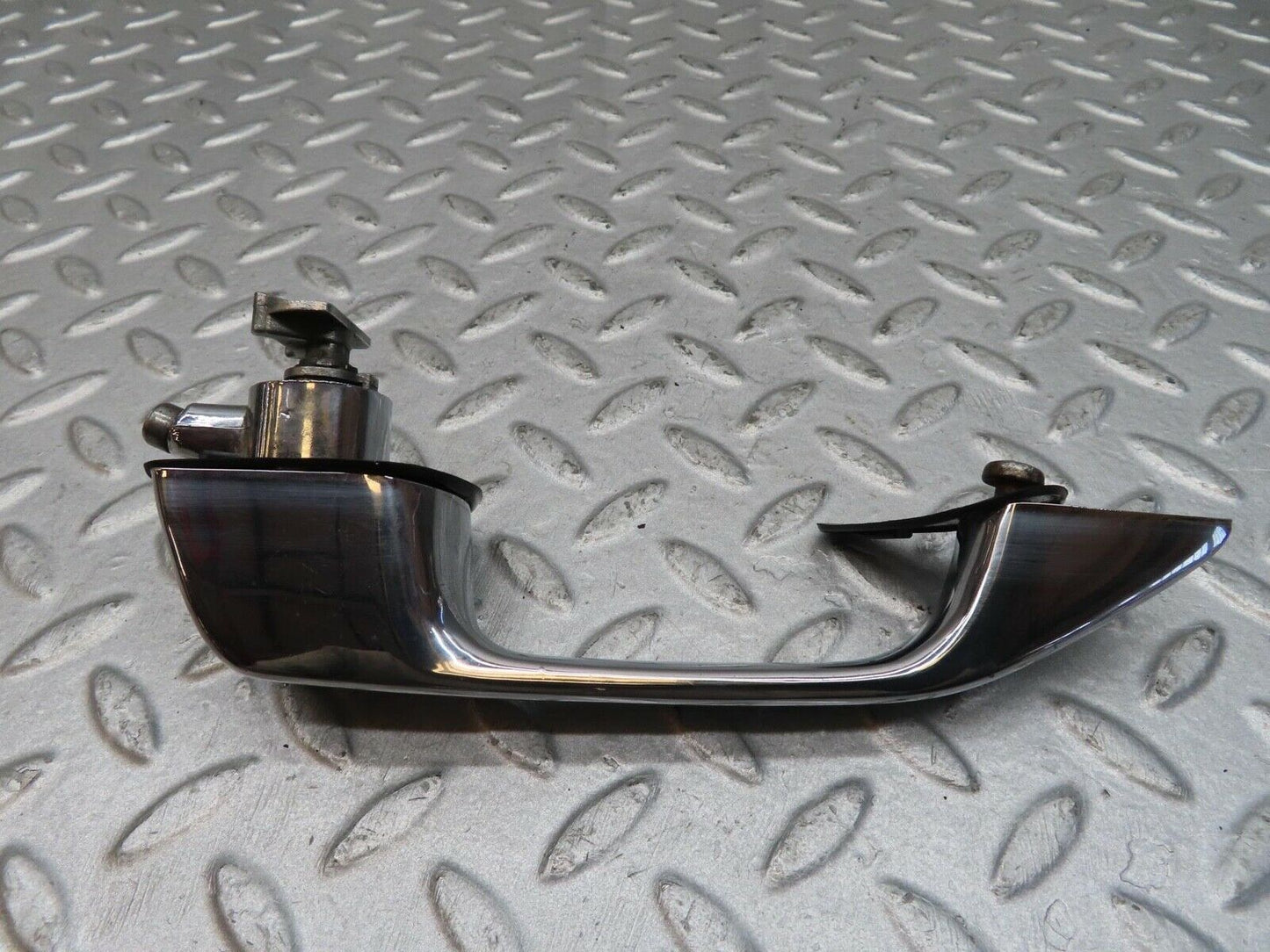 12361 Mercedes-Benz W108 Chrome Door Handle Front Right No Key
