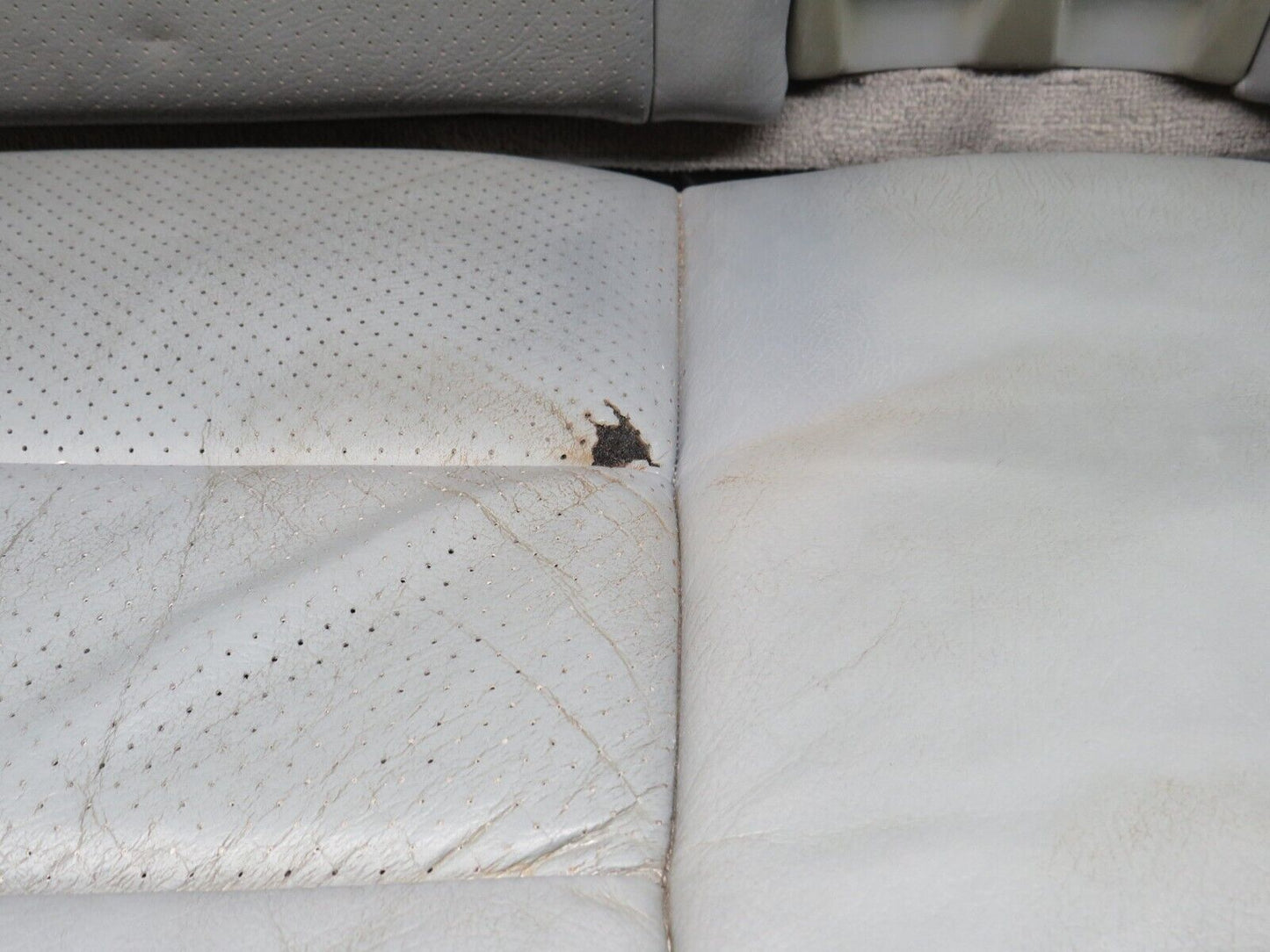 31500 Mercedes-Benz S124 220TE Wagon Third Seat Bench 1249300194
