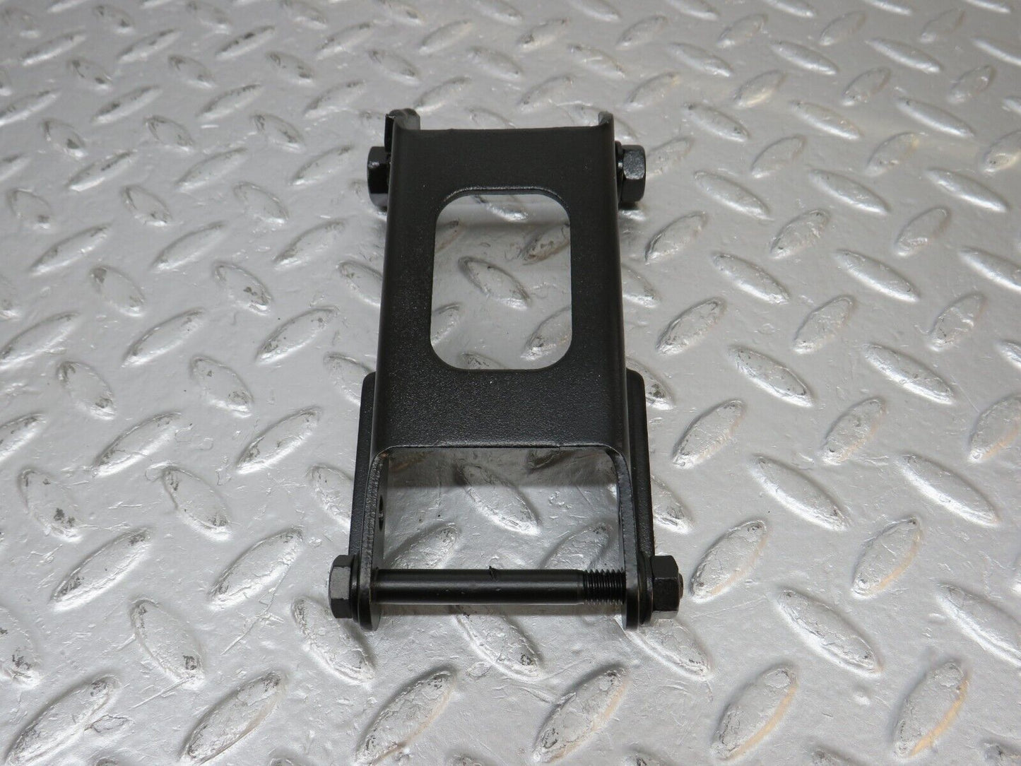 39925 Mercedes-Benz R107 350SL Alternator Generator Bracket