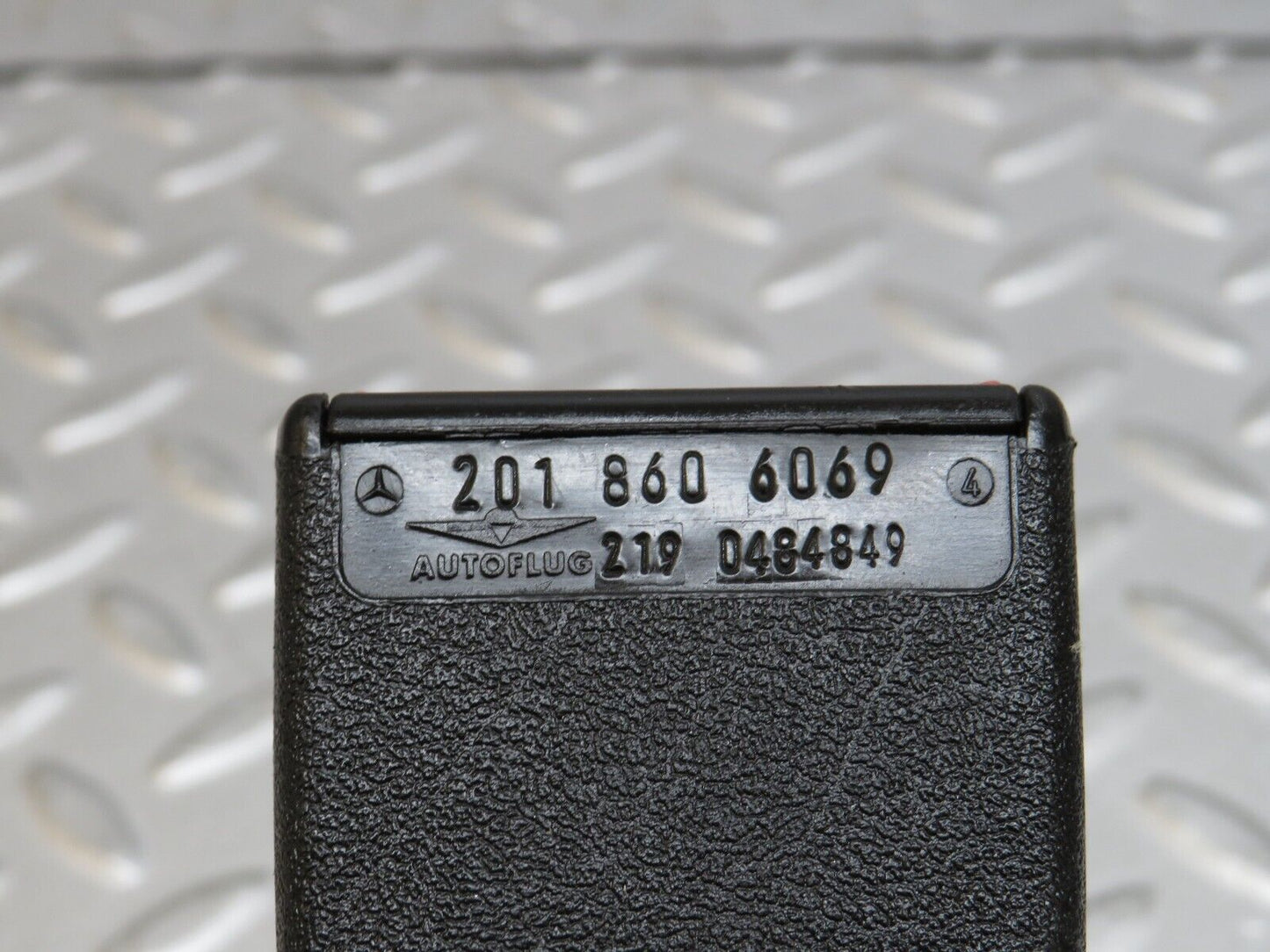 36758 Mercedes-Benz W201 190E 2.0L Rear Seat Belt & Buckle 1268601886 2018605685 2018606069
