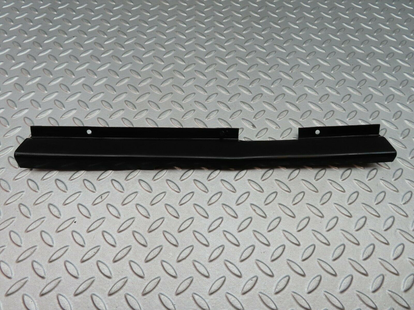 5688 Mercedes-Benz W123 200 Cable Channel Cover Front Left 1238210936
