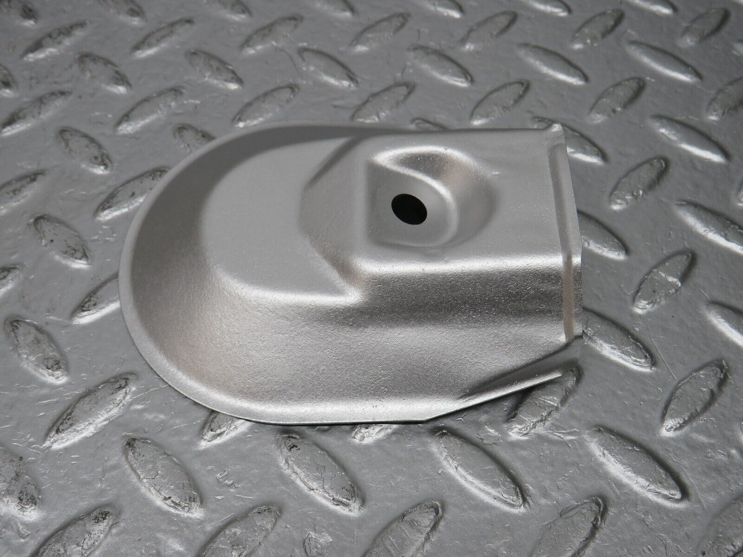 32665 Mercedes-Benz S124 300TE Wagon Engine Mount Bracket Heat Shield