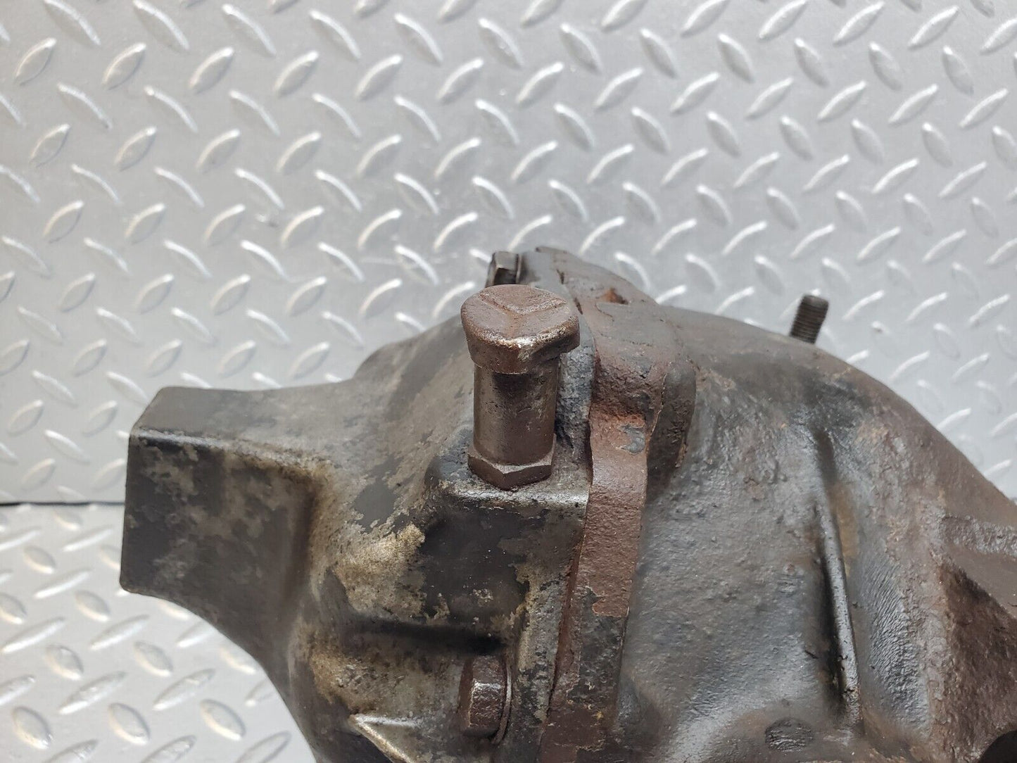 44447 Mercedes-Benz W123 280E Rear Differential Ratio 3.58 1233510101
