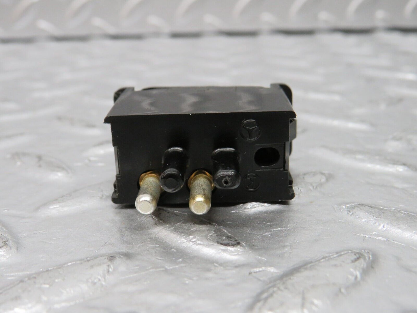 30695 Mercedes-Benz W201 190E 2.0L Interior Dome Light Switch 0008205810