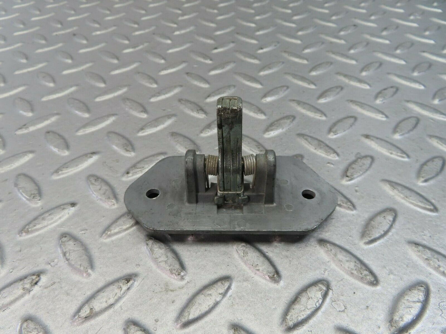 9163 Mercedes-Benz W108 Boot Latch Lock