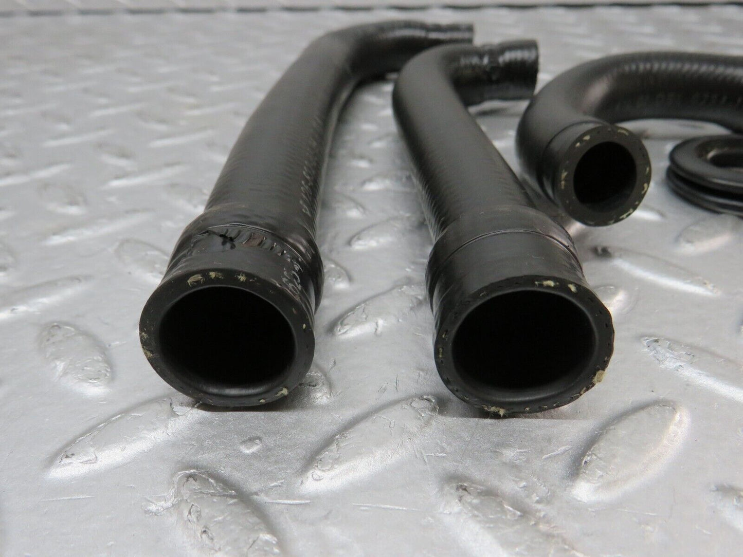 36282 Mercedes-Benz W126 420SE Heater Hose Pipe Set 1268320294 1268320394 1268321294