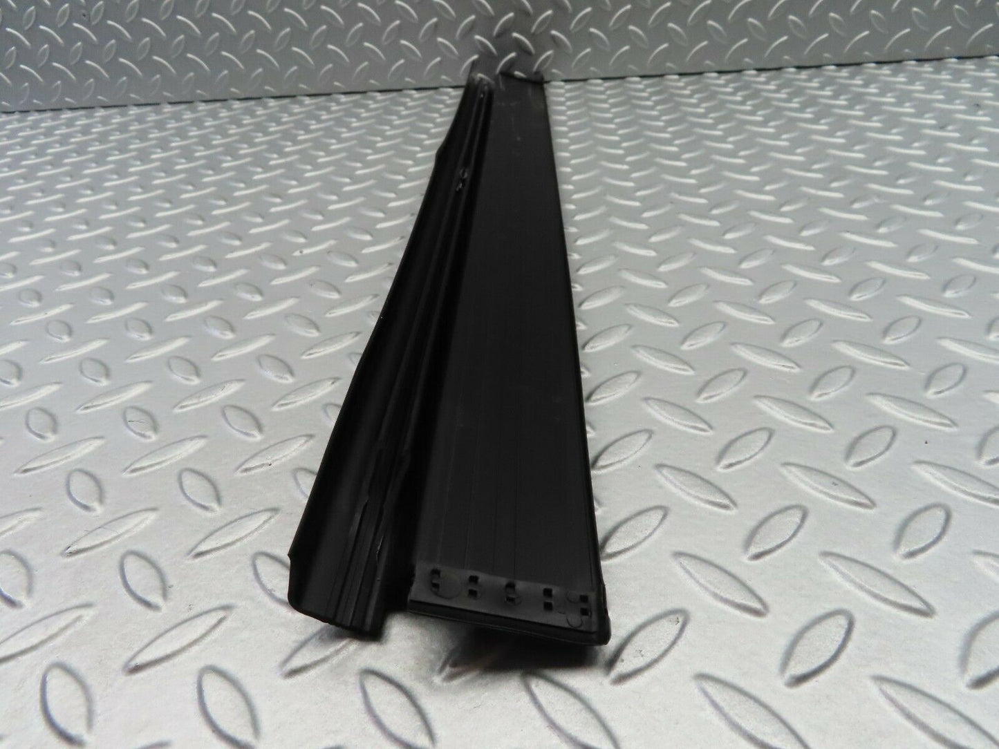 6547 Mercedes-Benz S124 E220 Wagon Front Left Door Sill Trim