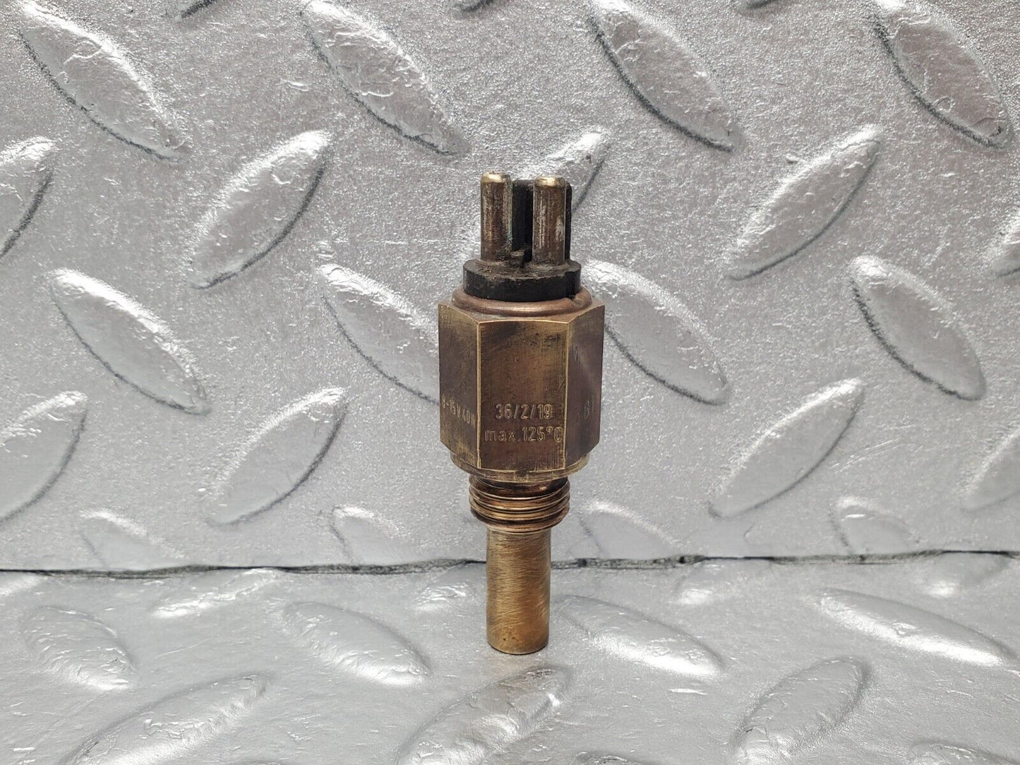 46581 Mercedes-Benz C123 280CE Coupe Coolant Temperature Sensor VDO