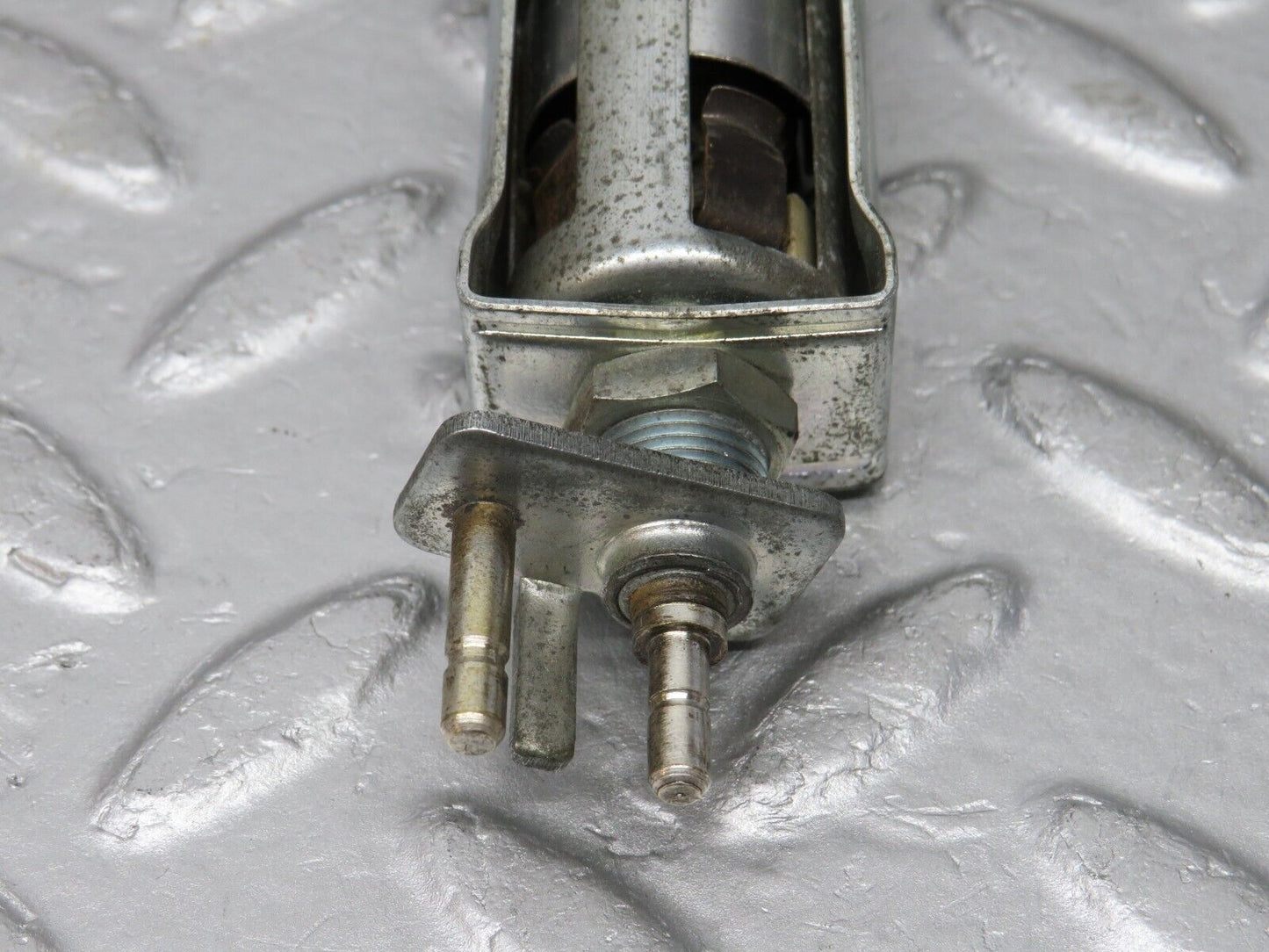 37532 Mercedes-Benz W109 300SEL Cigarette Lighter 1108250553