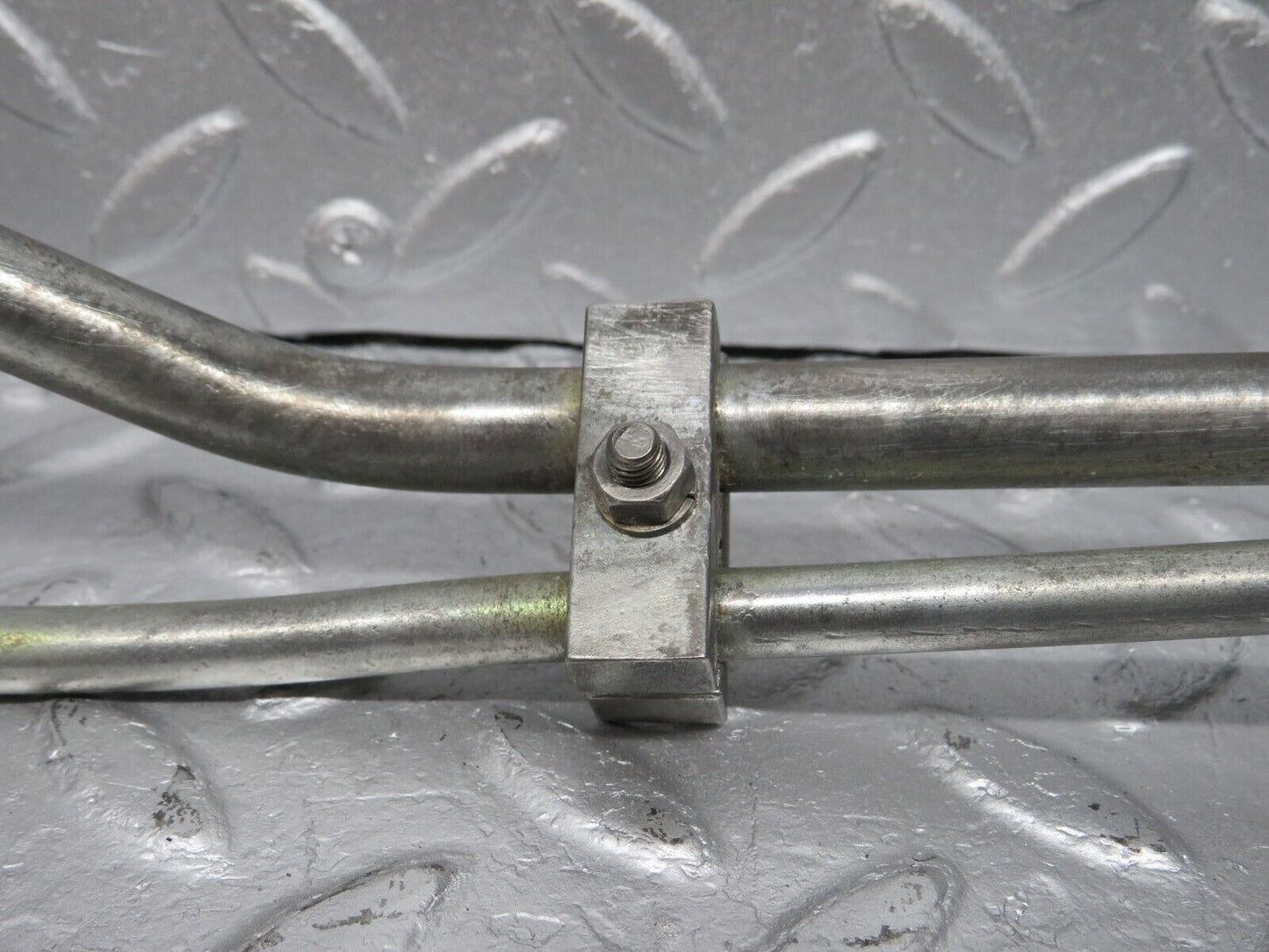 40177 Mercedes-Benz R107 350SL Oil Line Pipe