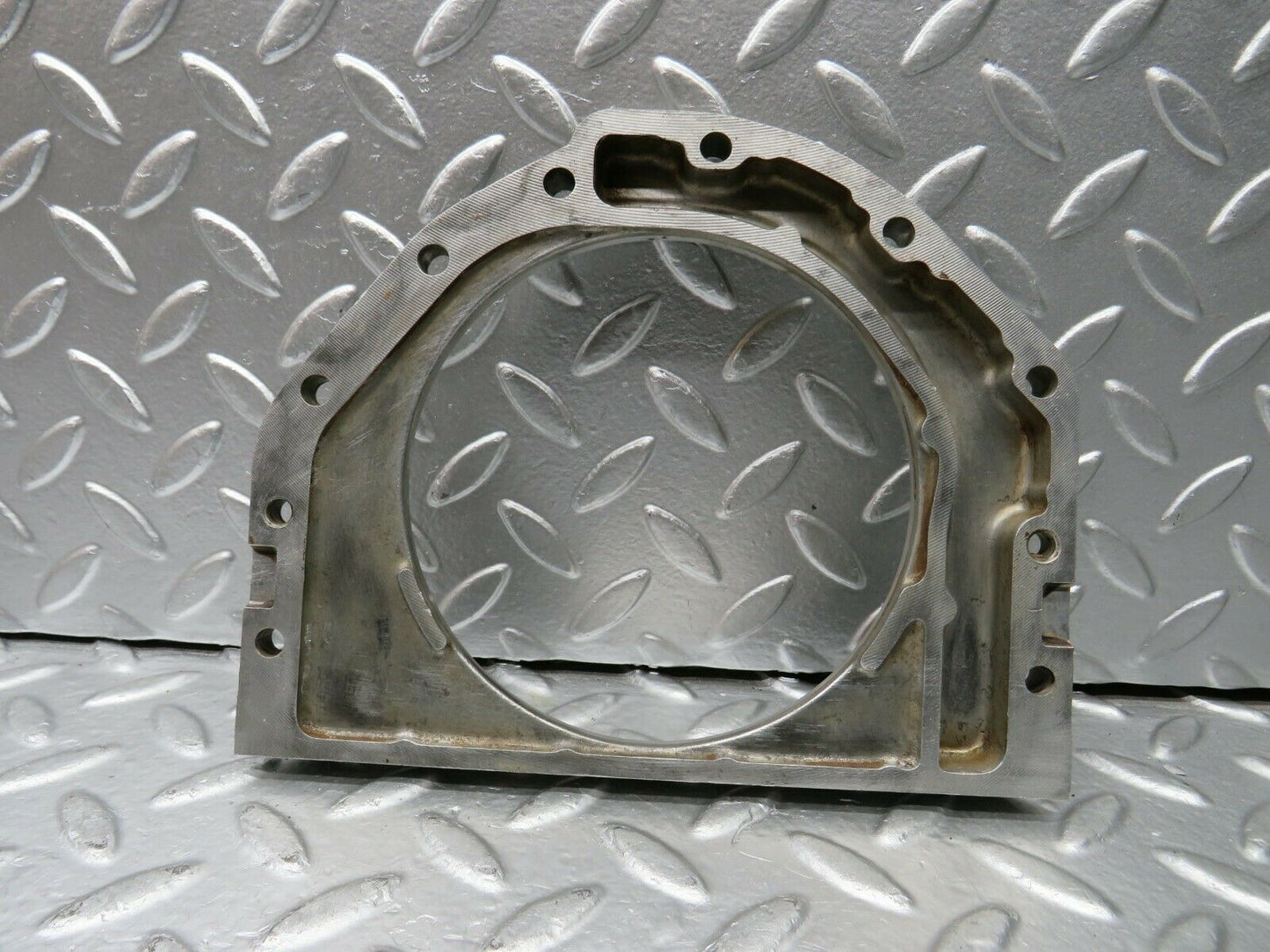 22802 Mercedes-Benz C107 450SLC Coupe Crankshaft Cover Sealing Rear