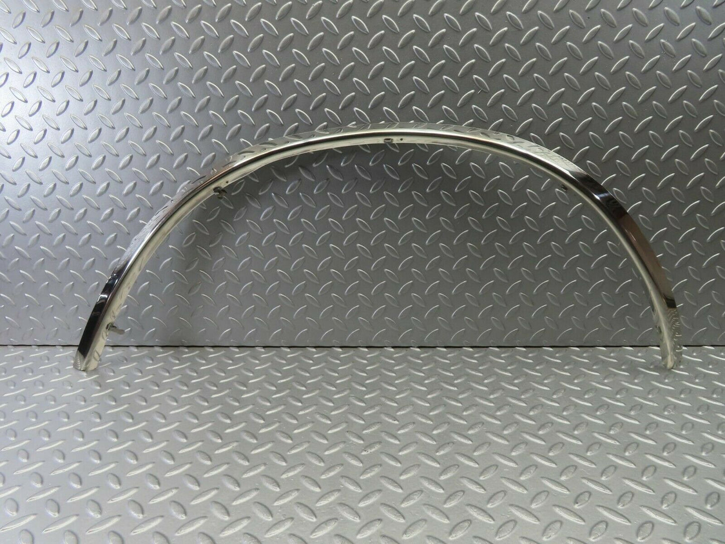 10027 Mercedes-Benz C123 230CE Coupe Wheel Arch Chrome Fender Wing Trim Front Right
