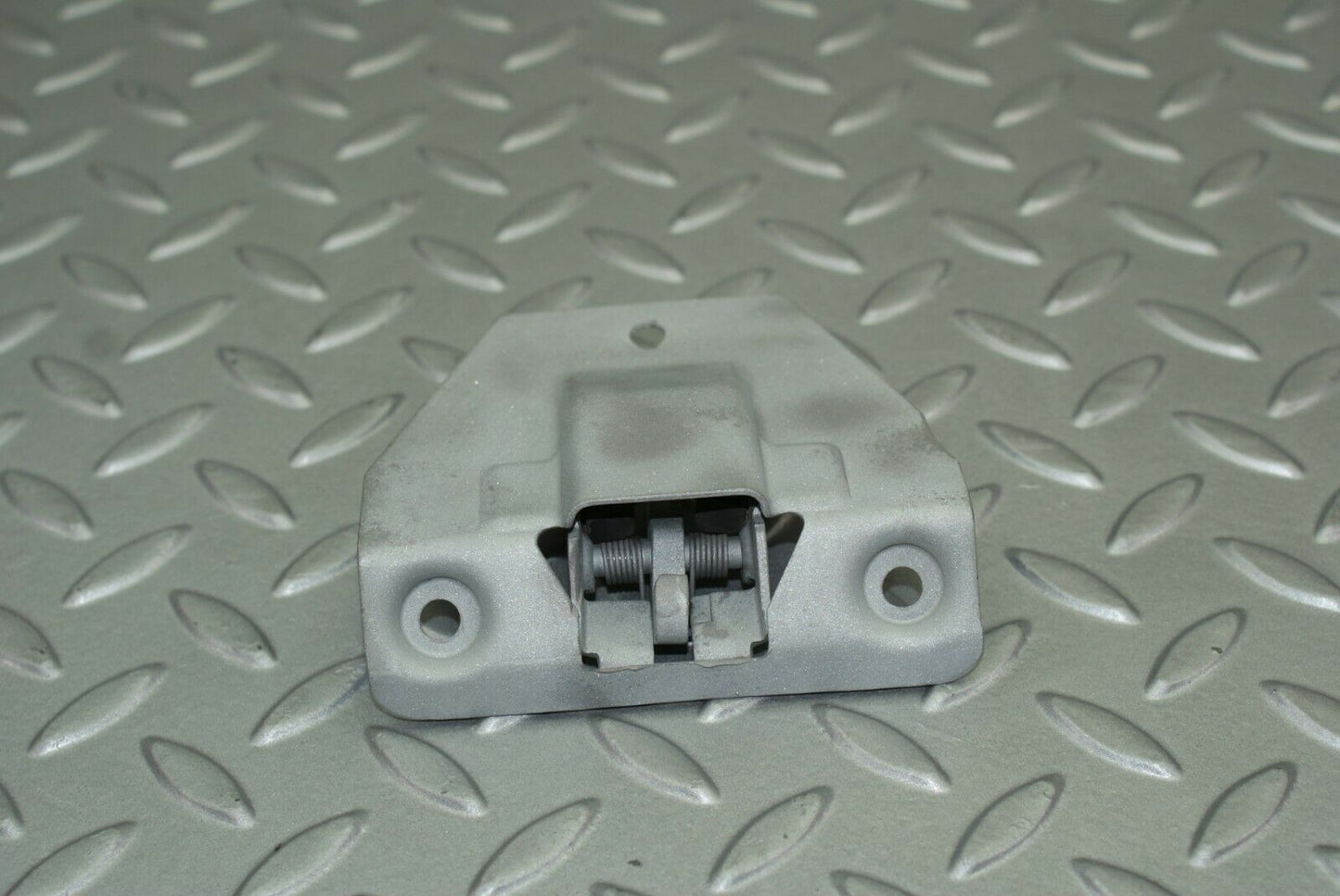2669 Mercedes-Benz W116 350SE Trunk Boot Lock Latch 1137500285
