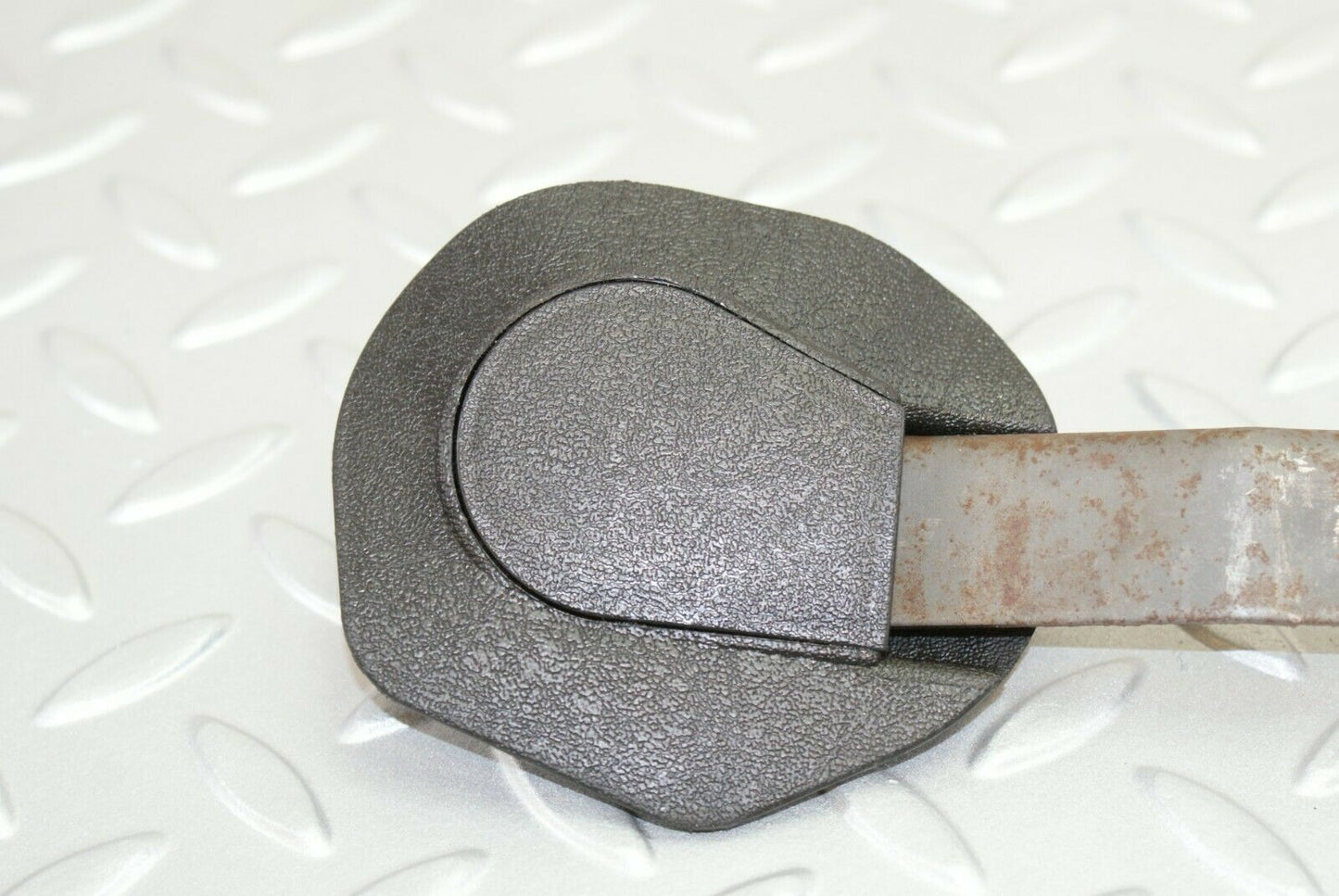 3001 Mercedes-Benz C123 280CE Coupe Right Seat Belt Runner With Cover