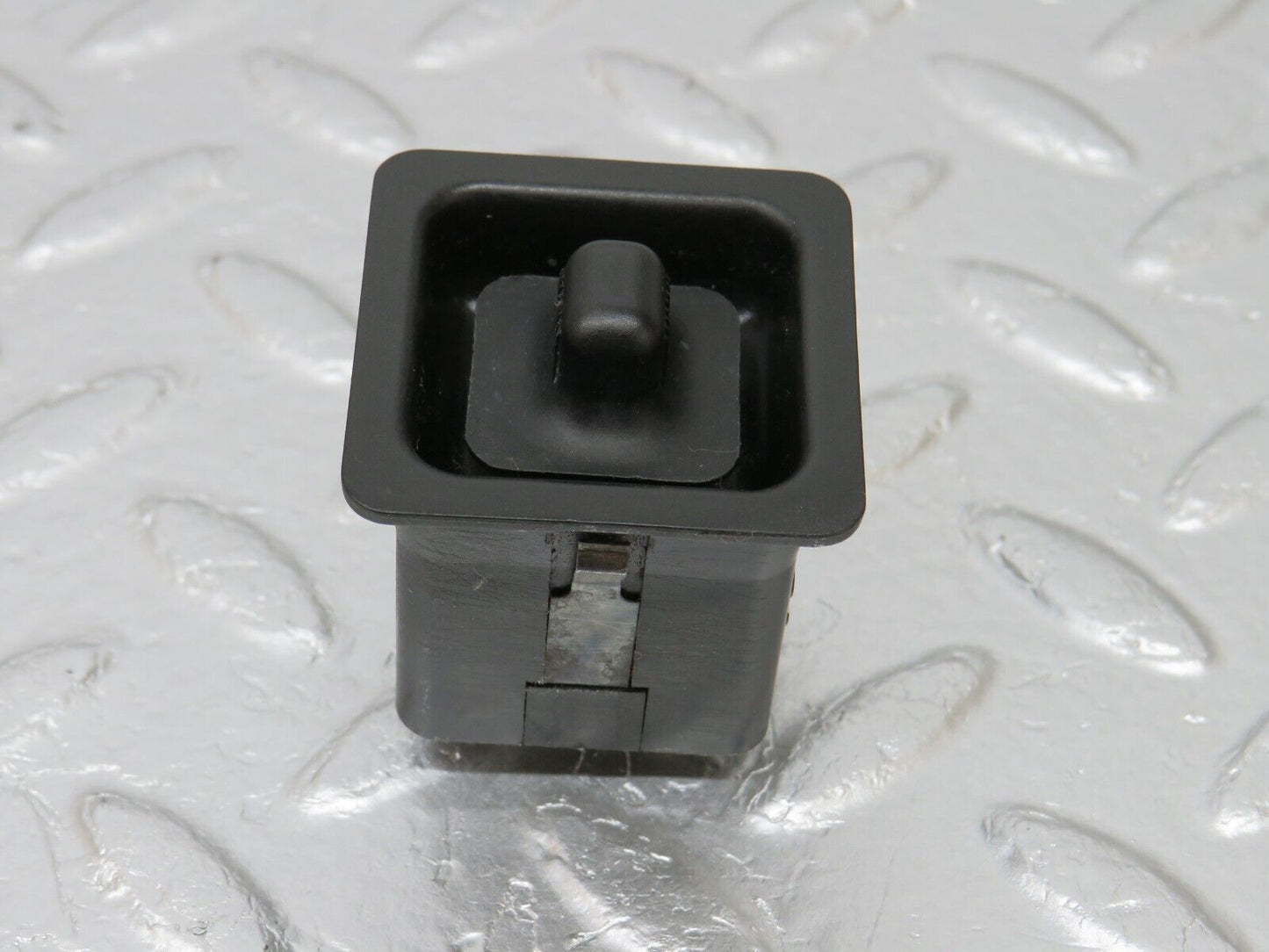 34618 Mercedes-Benz C126 380SEC Coupe Electric Mirror Adjust Switch 1268200810