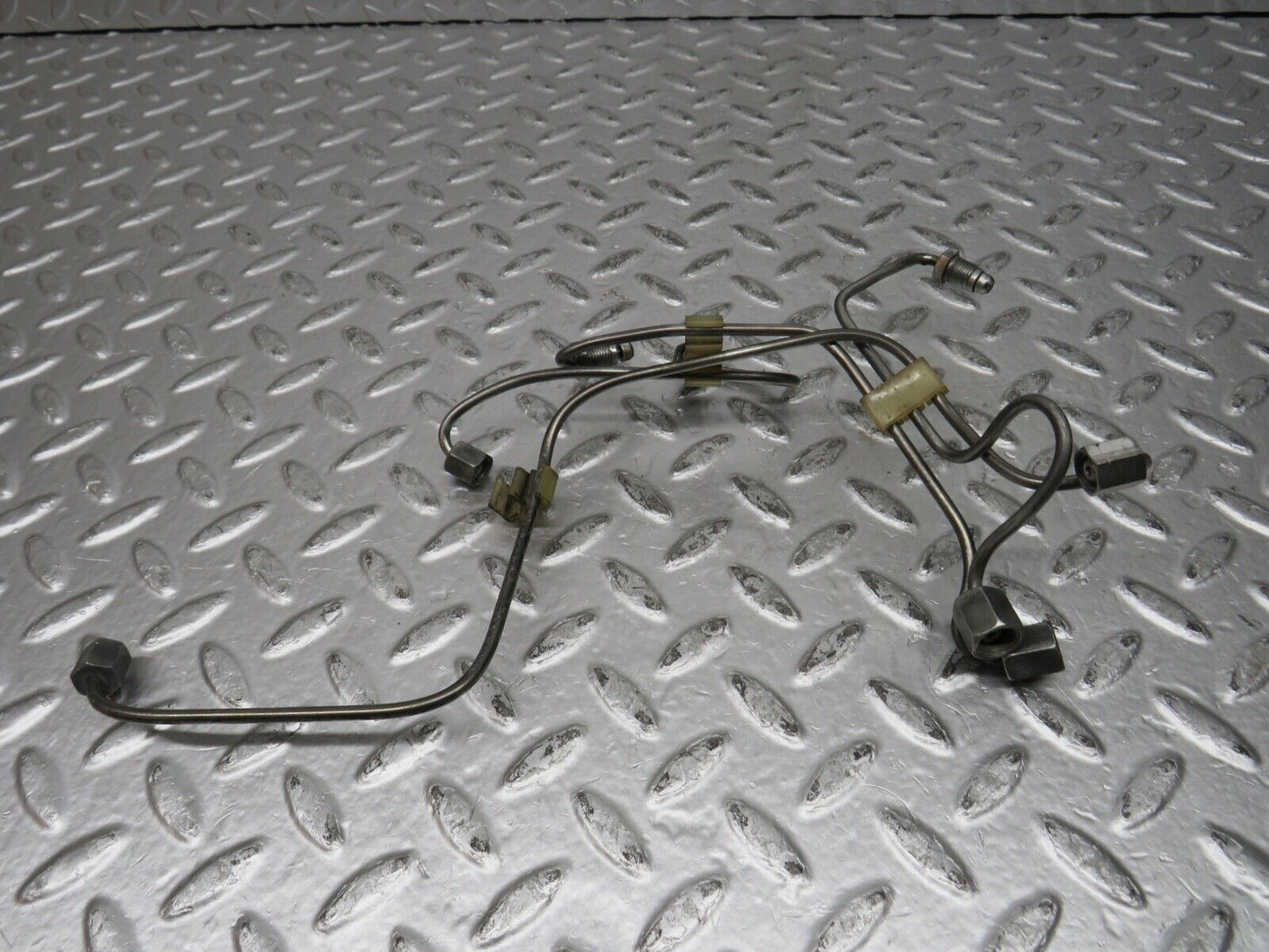 32101 Mercedes-Benz W123 230E Fuel Line Hose Set