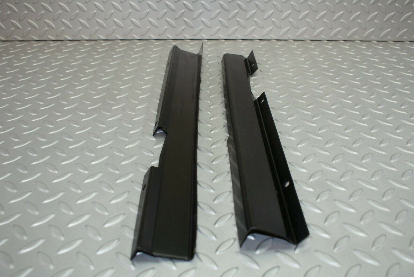 2988 Mercedes-Benz C123 280CE Coupe Cabel Chanel Cover Set 1238210936