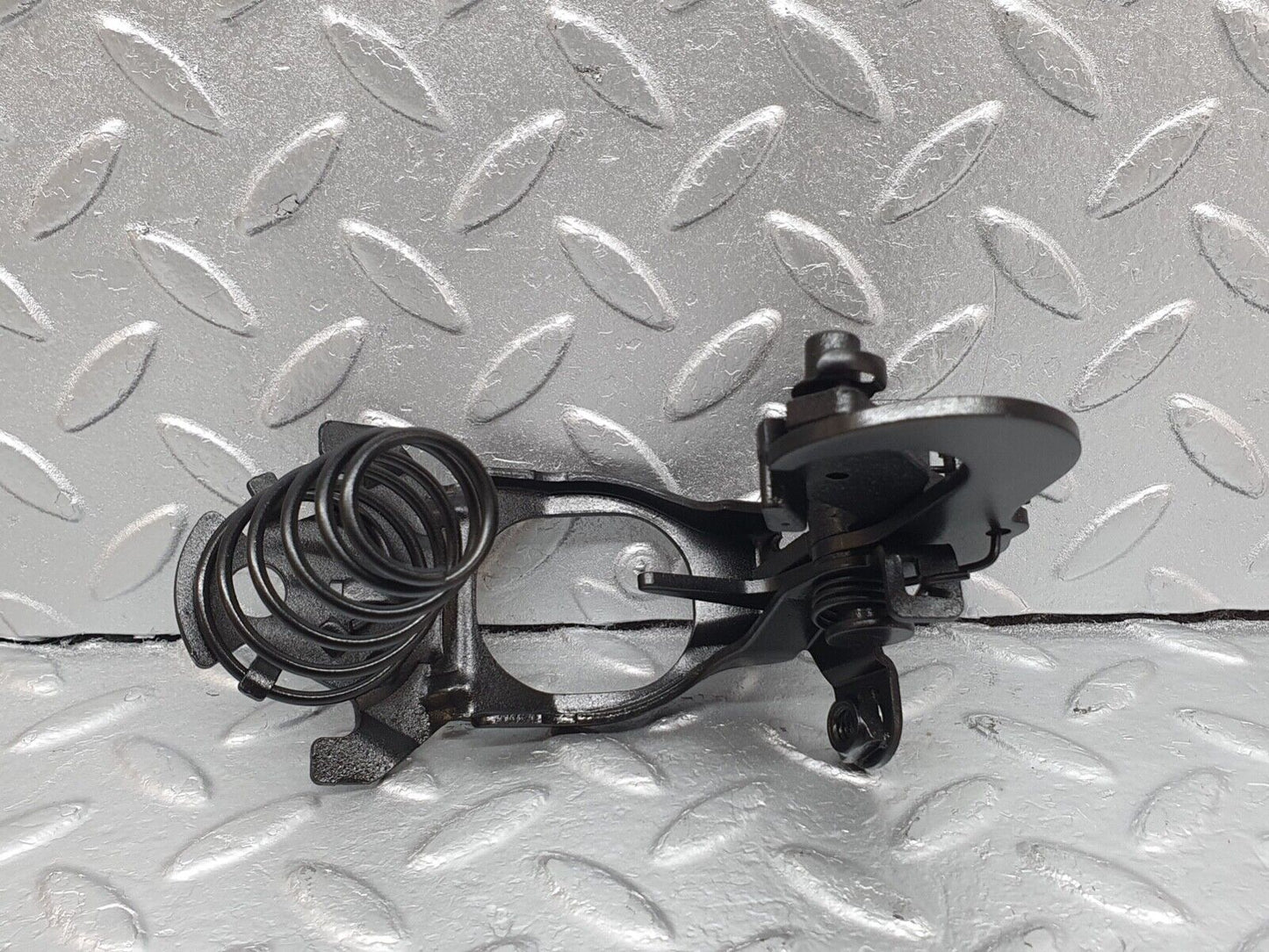 42017 Mercedes-Benz W202 C200 Bonnet Lock Latch