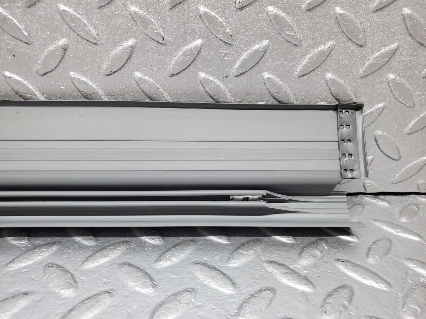 44581 Mercedes-Benz W124 220E Front Right Door Sill Trim