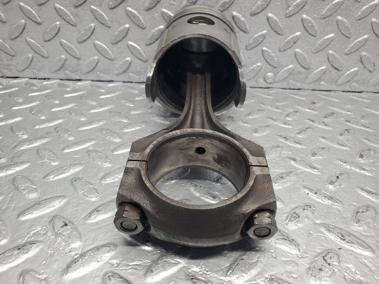 W112 piston and connecting rod new OEM