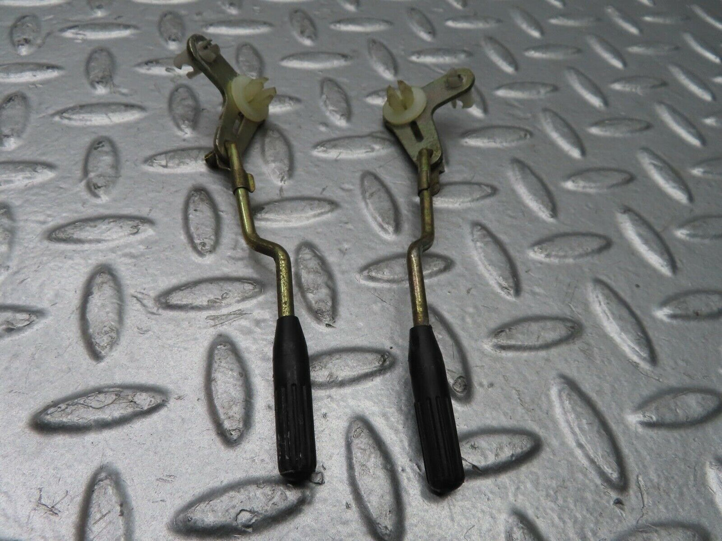 21631 Mercedes-Benz W126 300SE Rear Door Lock Knob Pair