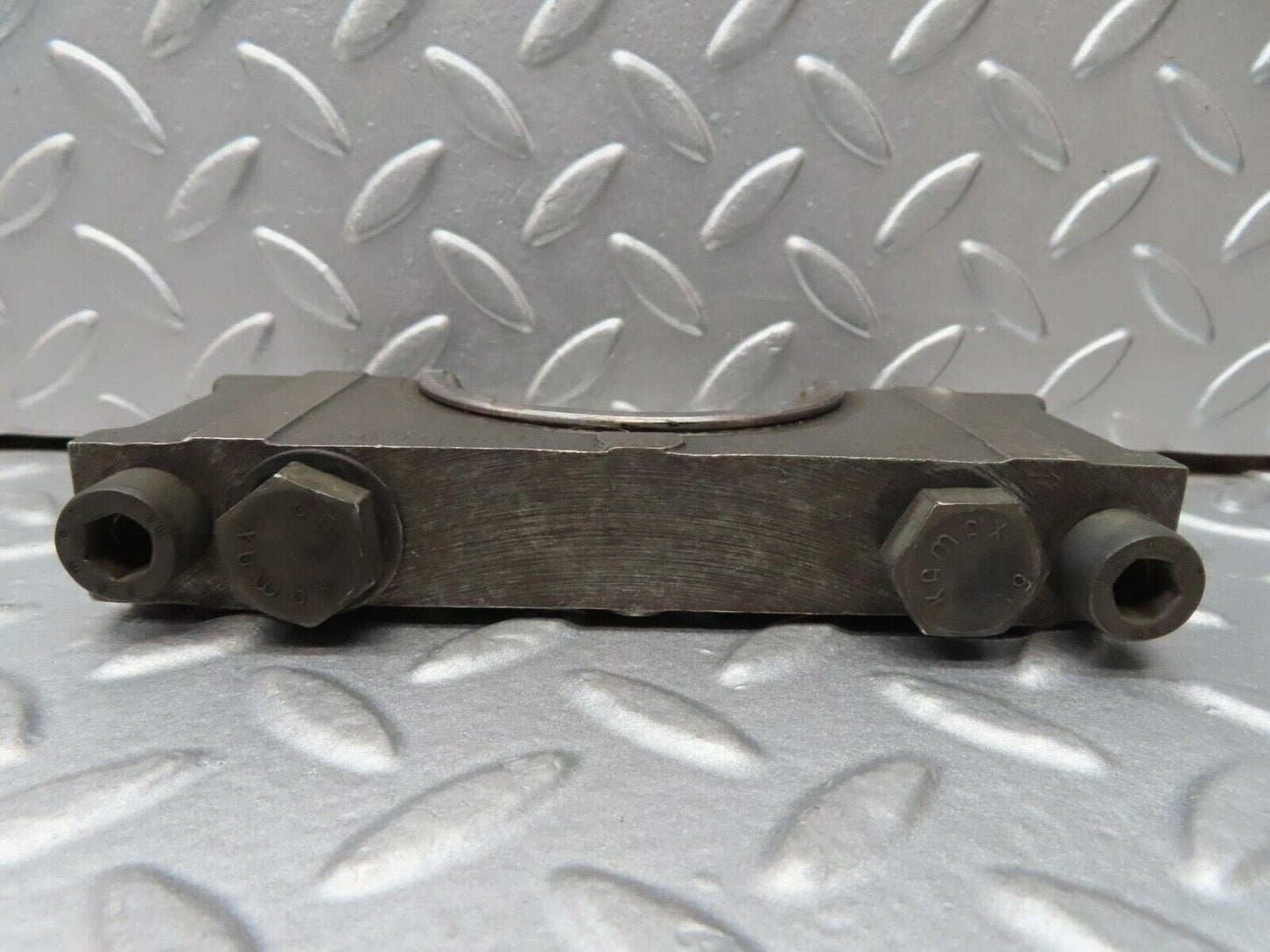 16541 Mercedes-Benz C107 350SLC Coupe Crankshaft Bearing Holder Block 1160110313