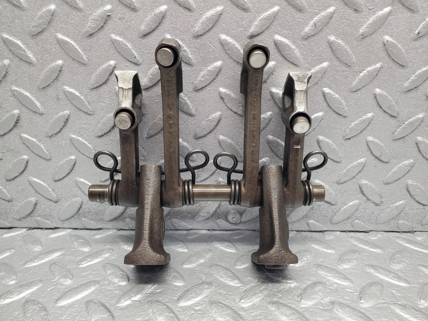 W112 rocker arm support arm and shaft used OEM