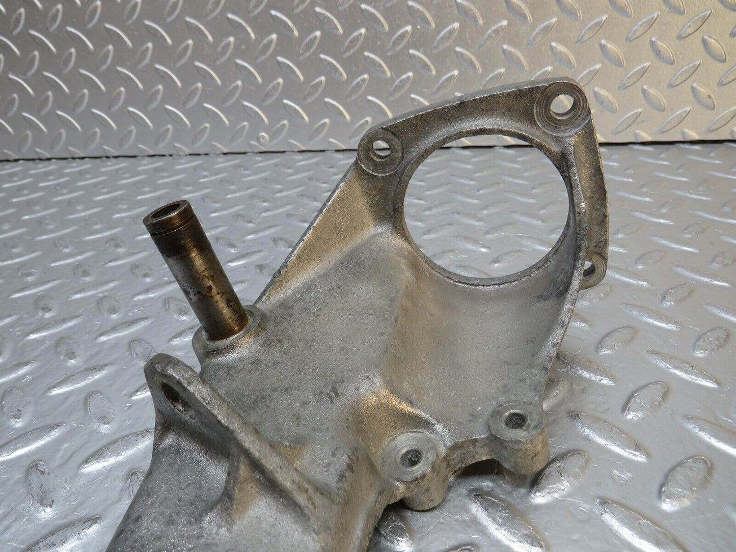 32263 Mercedes-Benz C107 350SLC Coupe Brake Pedal Bracket 1072940901