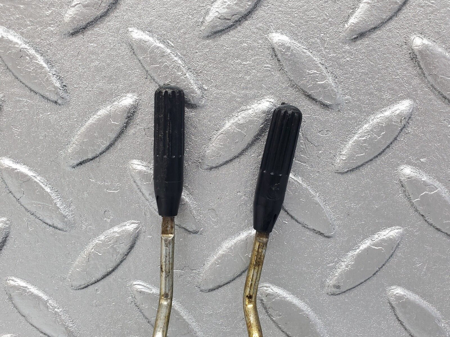 45733 Mercedes-Benz W126 420SE Rear Door Lock Knob Pair