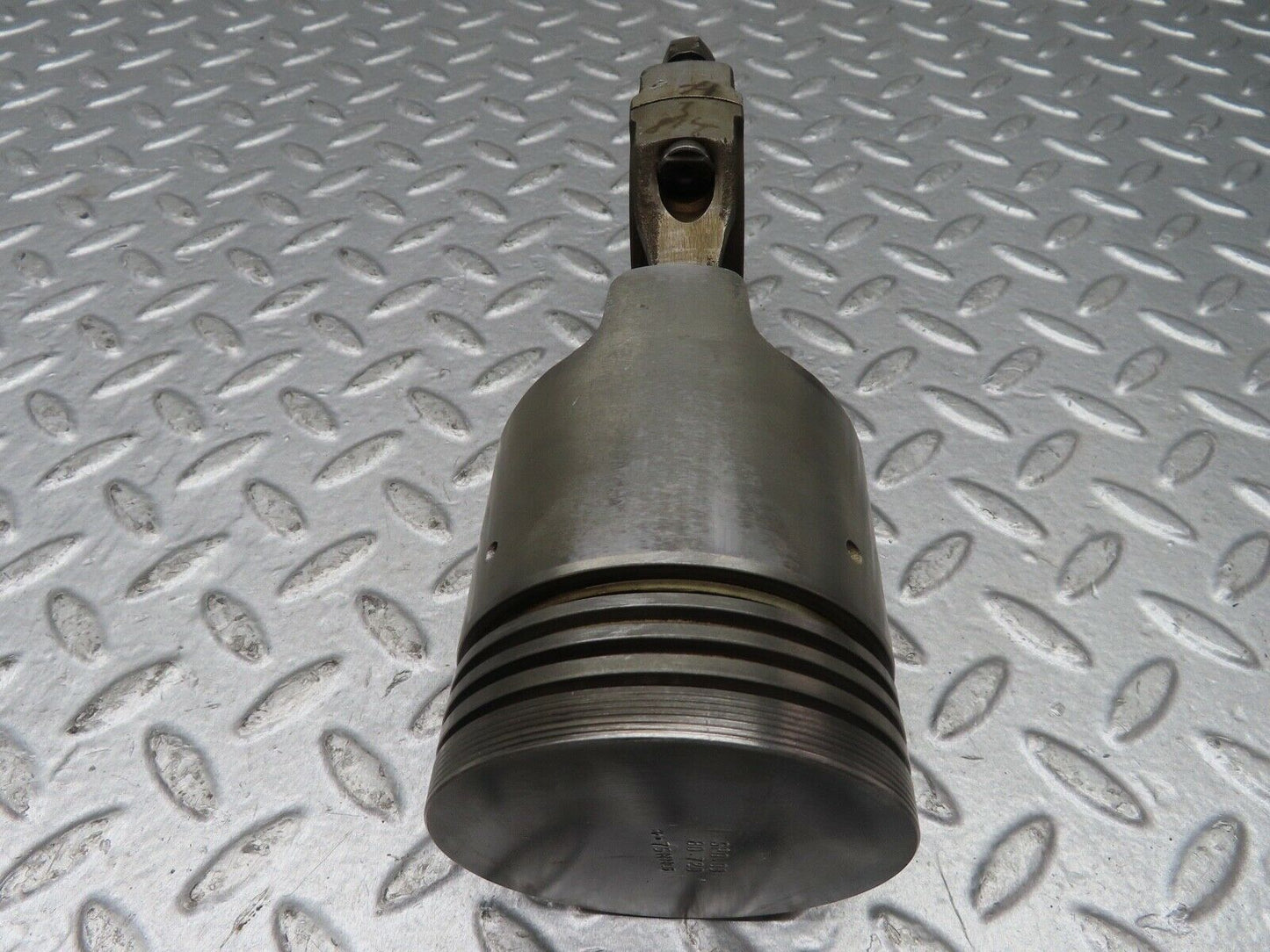 18463 Mercedes-Benz W111 220SE Coupe Piston With Connecting Rod 80.720 mm