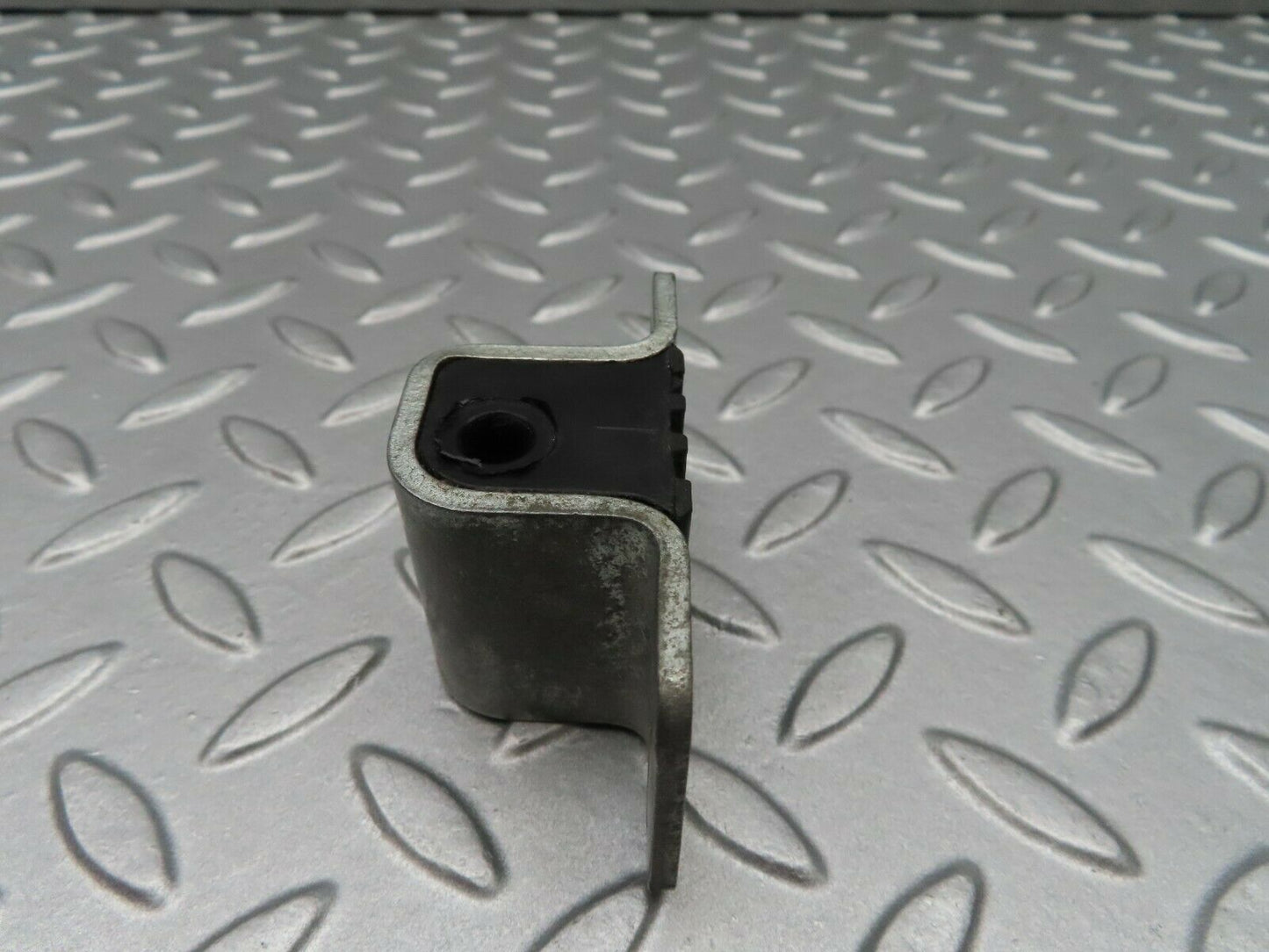 3722 Mercedes-Benz S123 200T Wagon Door Lock Latch Left Side