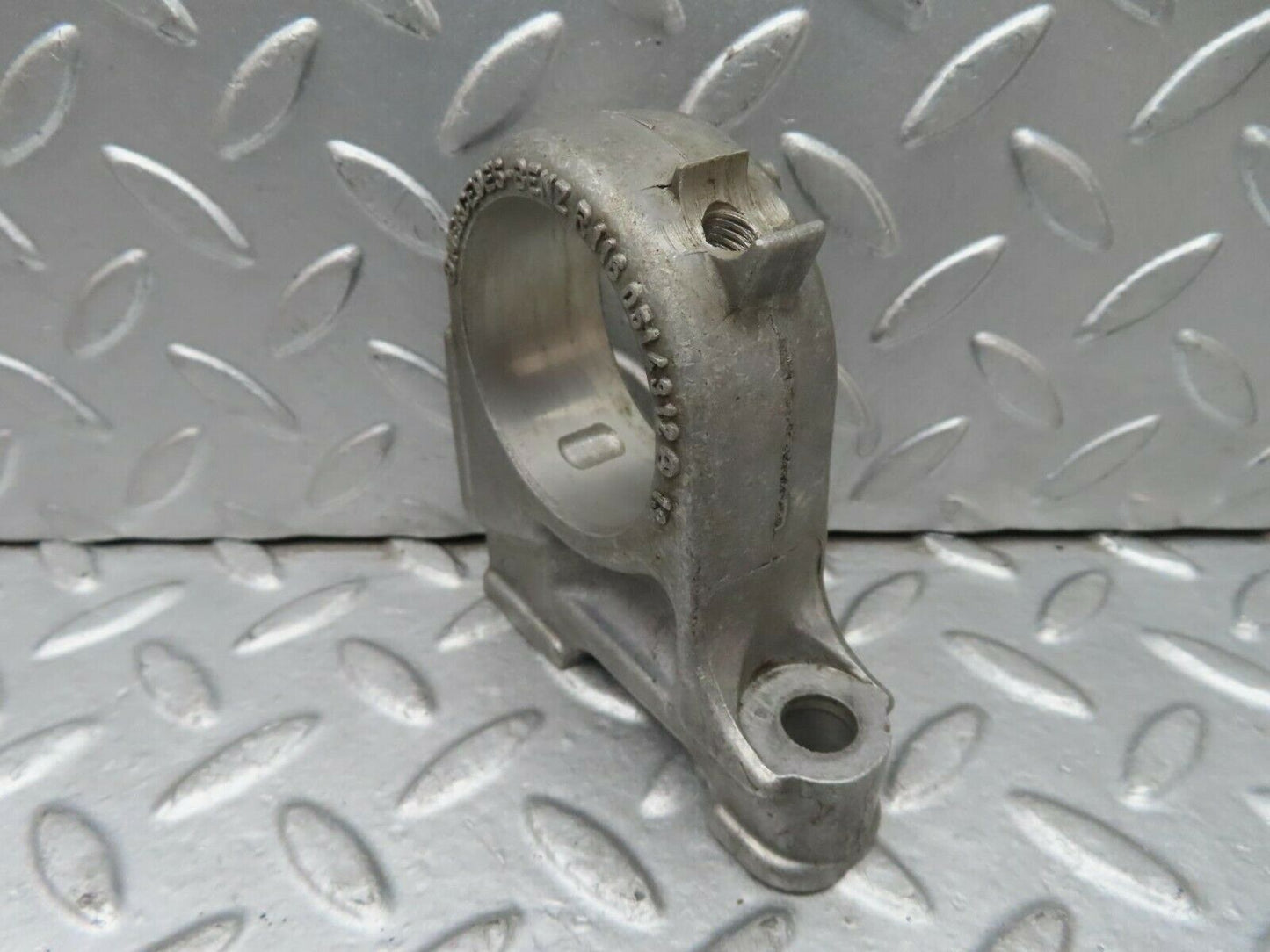 15646 Mercedes-Benz R107 450SL Coupe Camshaft Tower Bearing 1160514312