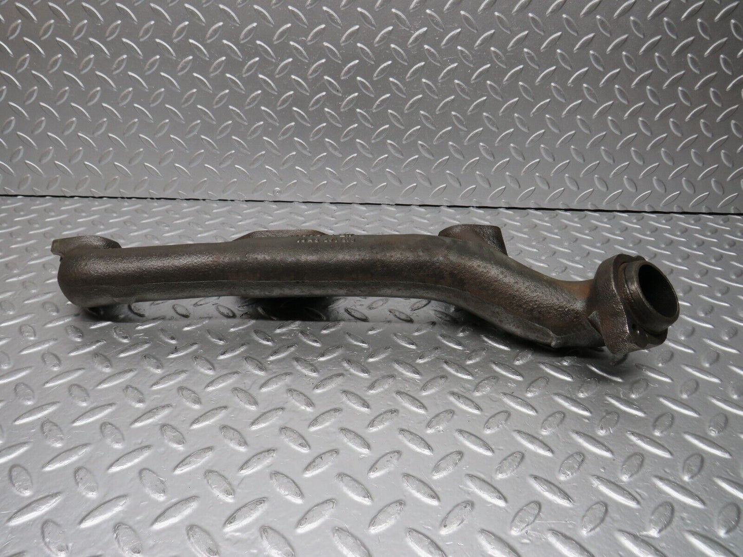 31100 Mercedes-Benz W123 200D Exhaust Manifold 6161420501 OM615.940