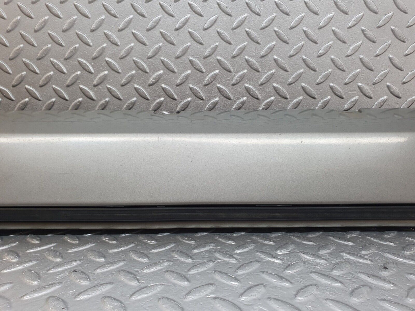 43024 Mercedes-Benz W201 190 Side Skirt Right Side 2016906440