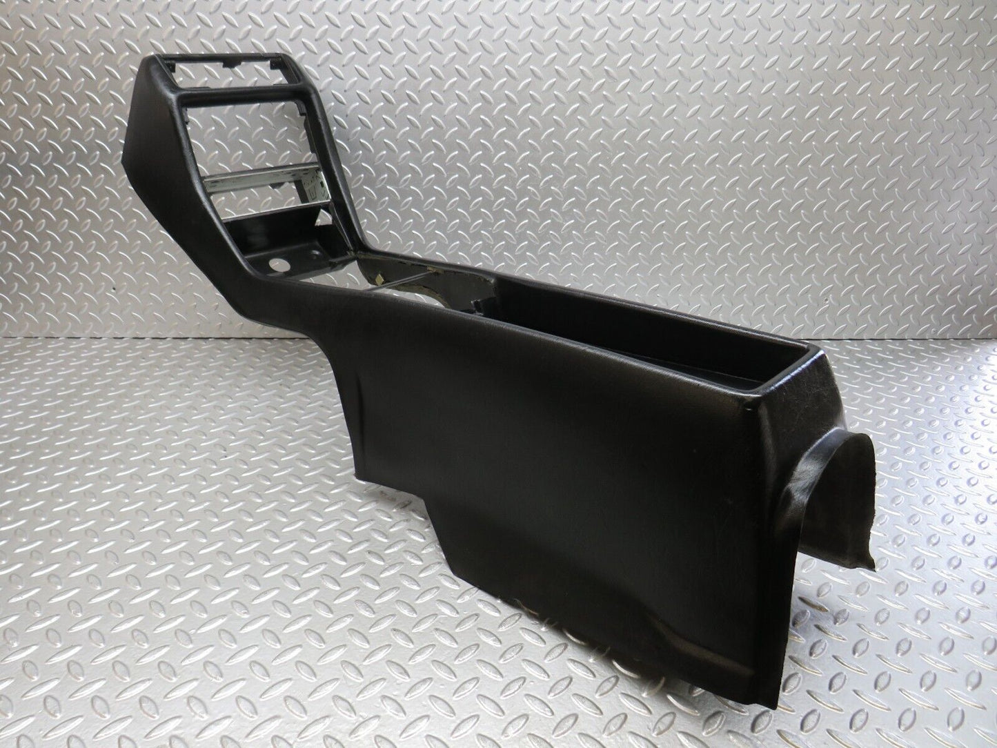 28227 Mercedes-Benz S123 240D Wagon Centre Console Black
