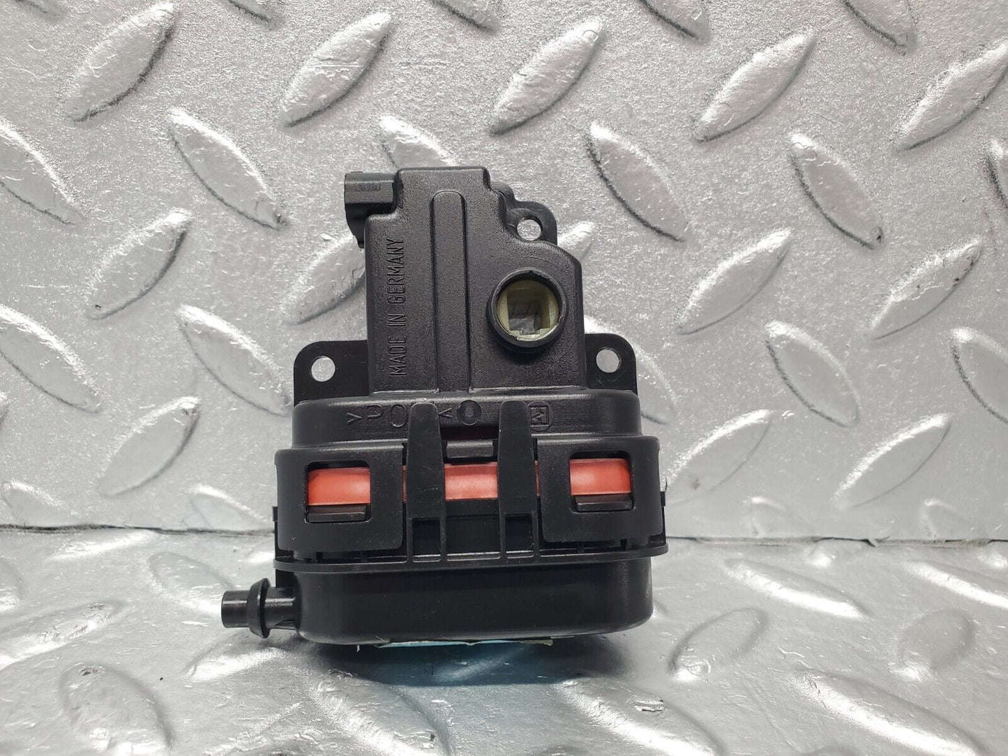 46996 Mercedes-Benz R129 320SL Coupe Heater Box Vacuum Actuator