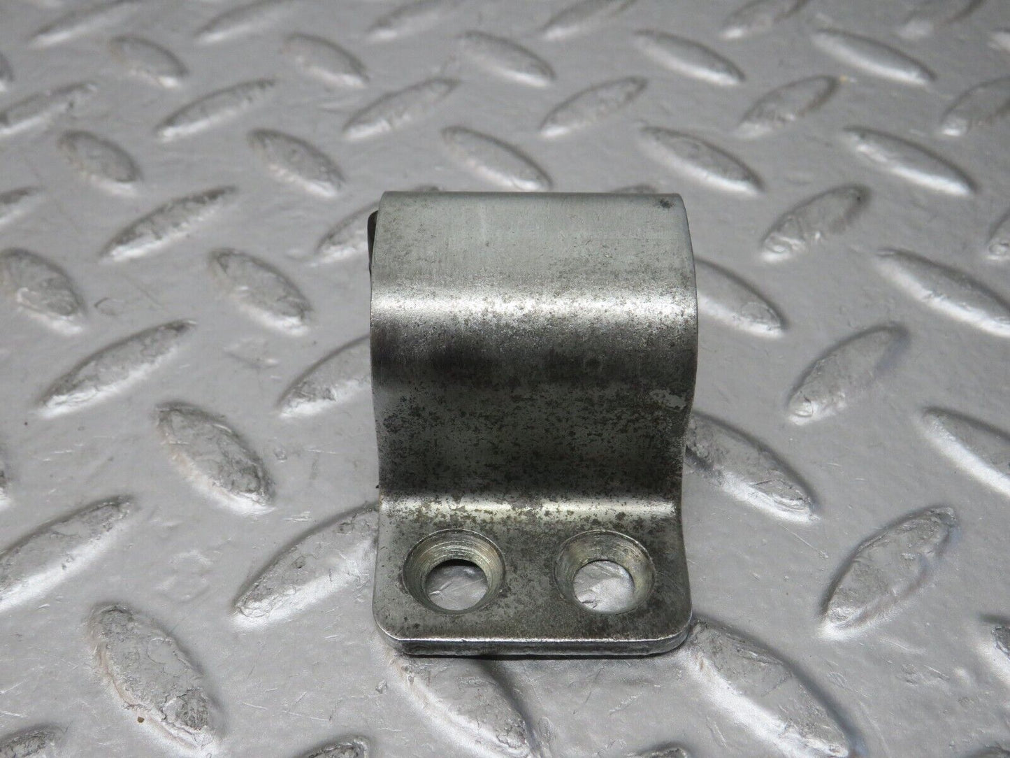 26806 Mercedes-Benz W123 240D Door Lock Latch Front Left Side