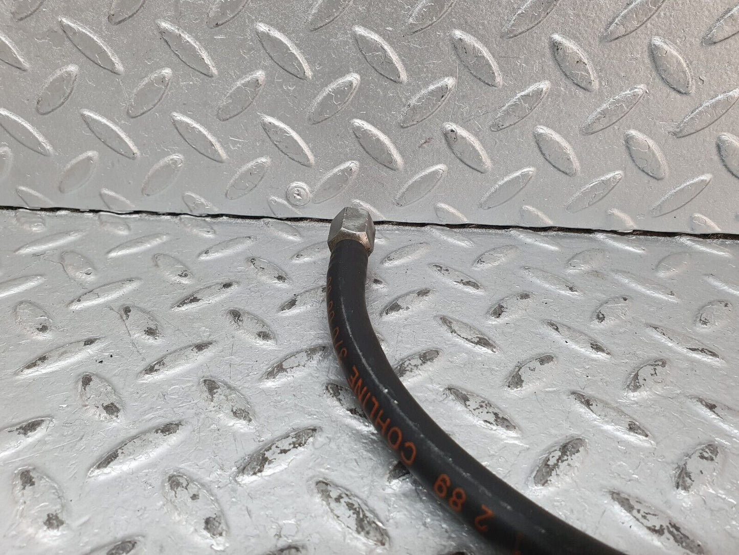 41238 Mercedes-Benz W126 300SE Fuel Pipe Line