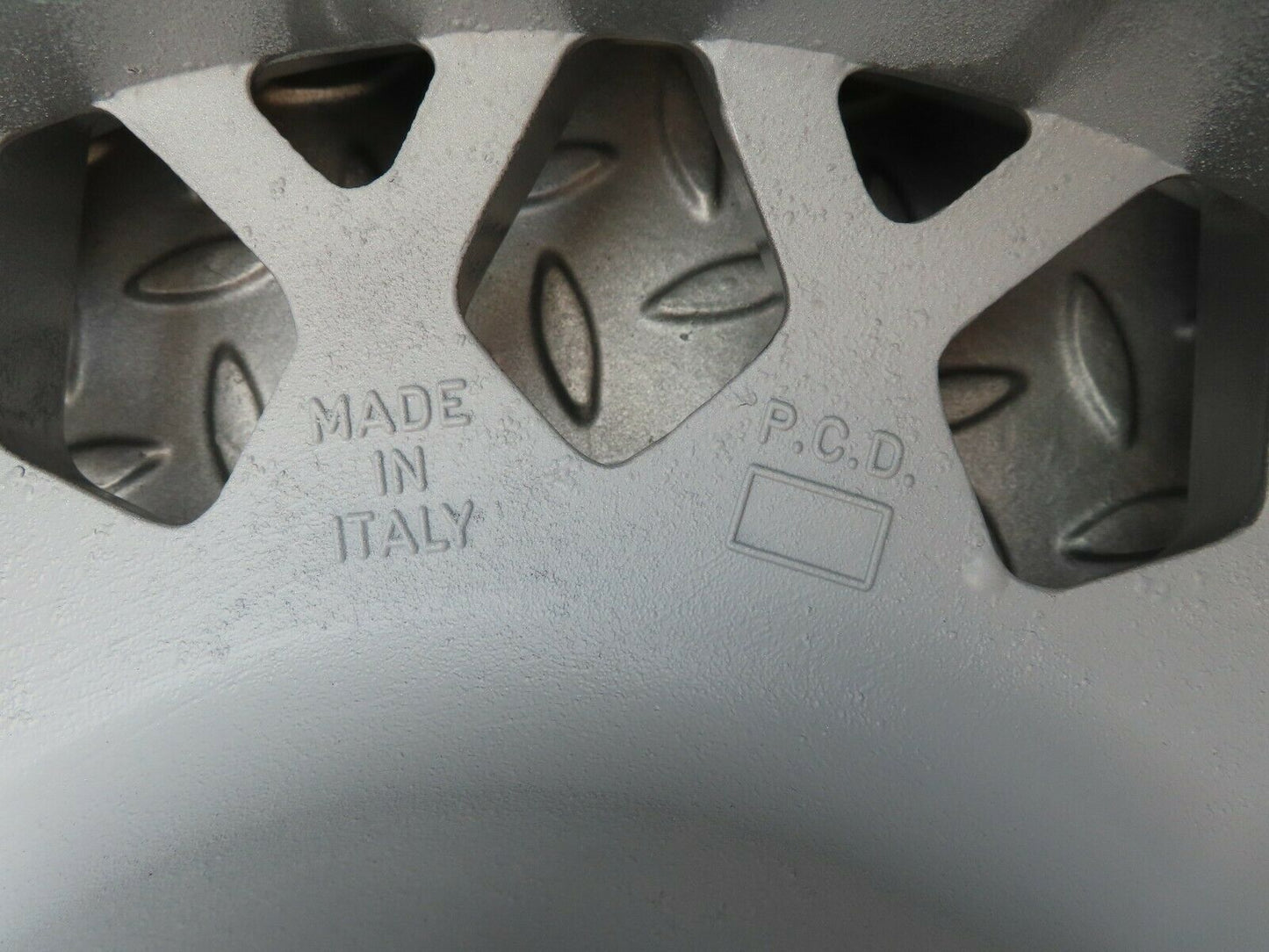 3860 Mercedes-Benz Alloy Wheel Fondmetal 7Jx15H2 ET23
