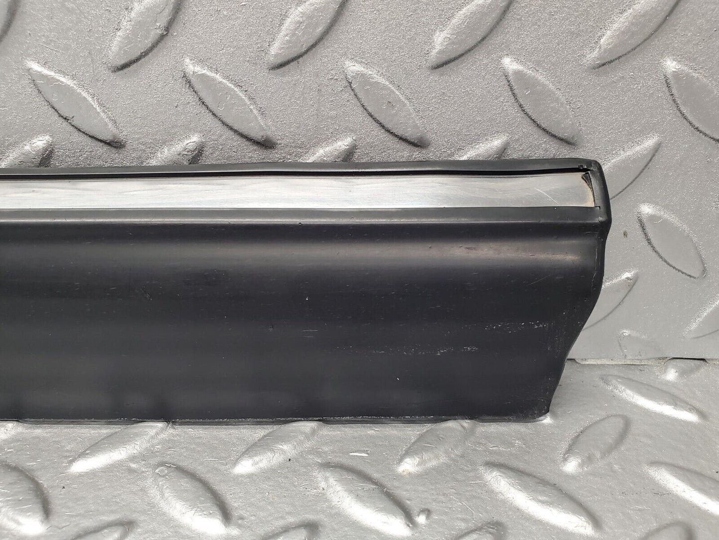 46332 Mercedes-Benz C123 280CE Coupe Left Door Lower Moulding Trim 1236903380