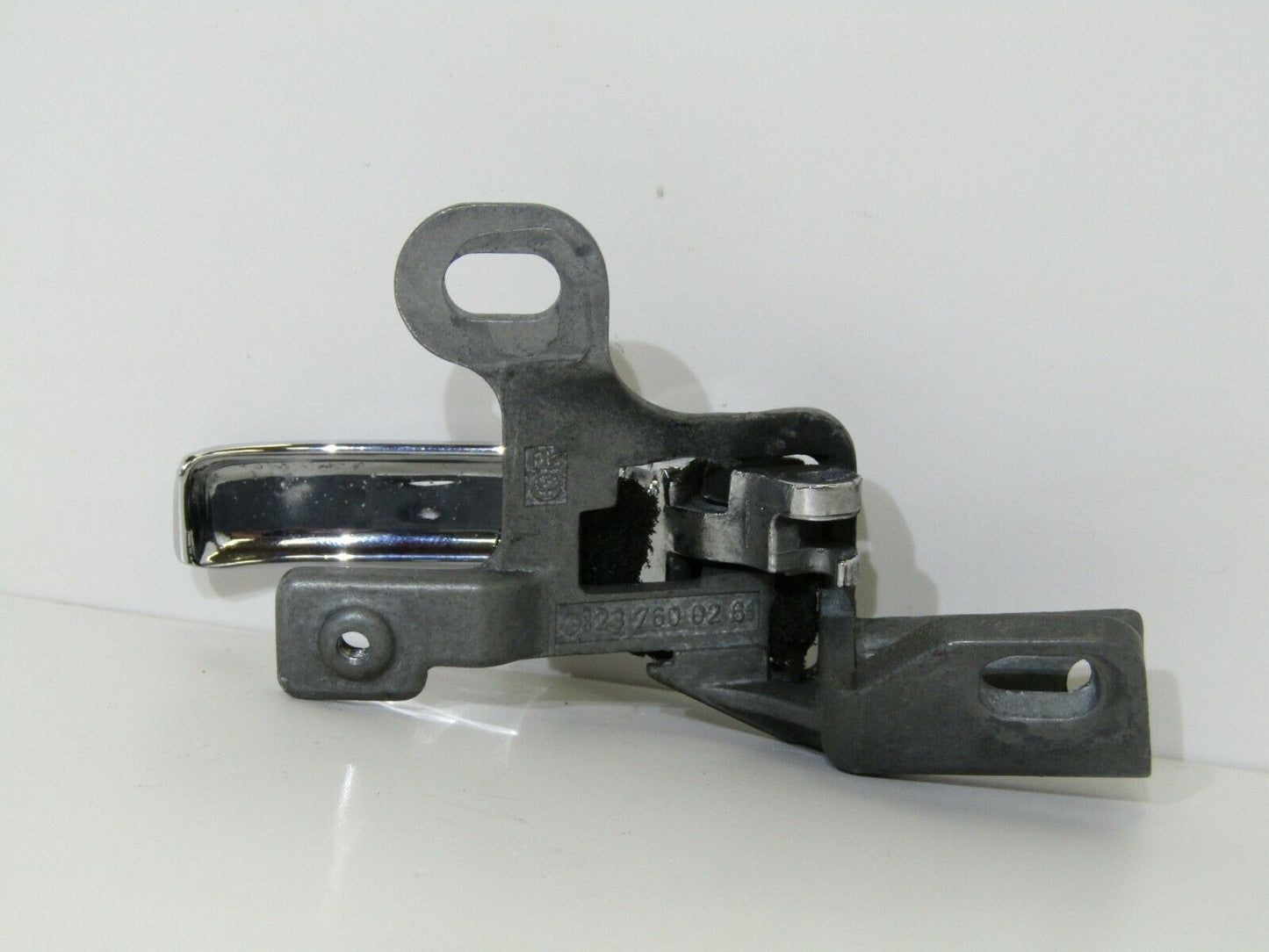 1035 Mercedes-Benz C123 230CE Right Interior Door Handle 1237600261